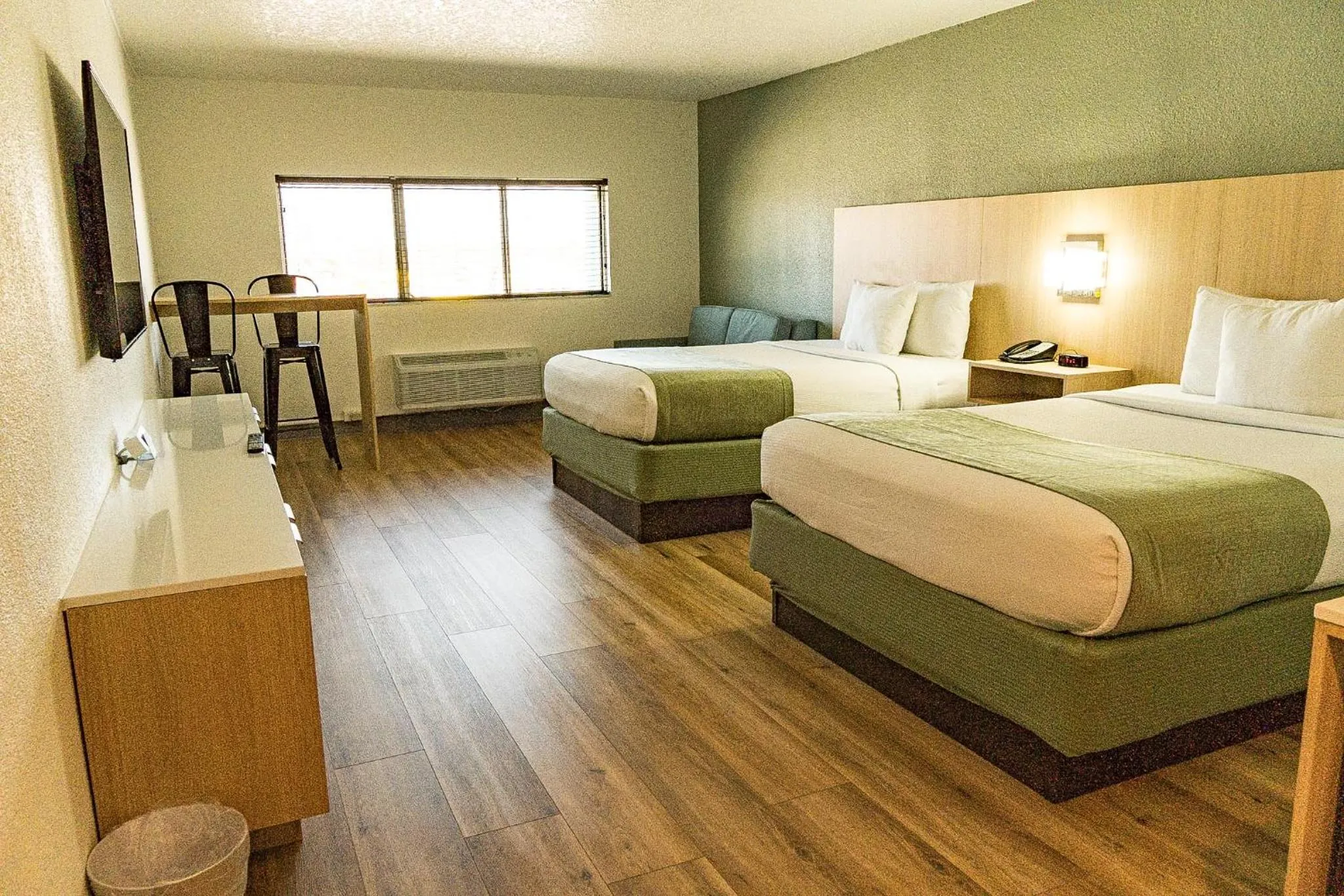 Bed in Coco Key Hotel & Water Park Resort