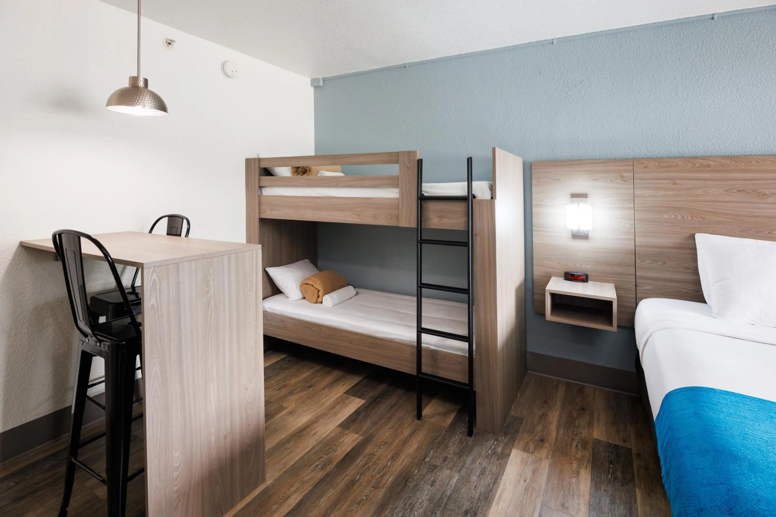 Bed in Coco Key Hotel & Water Park Resort