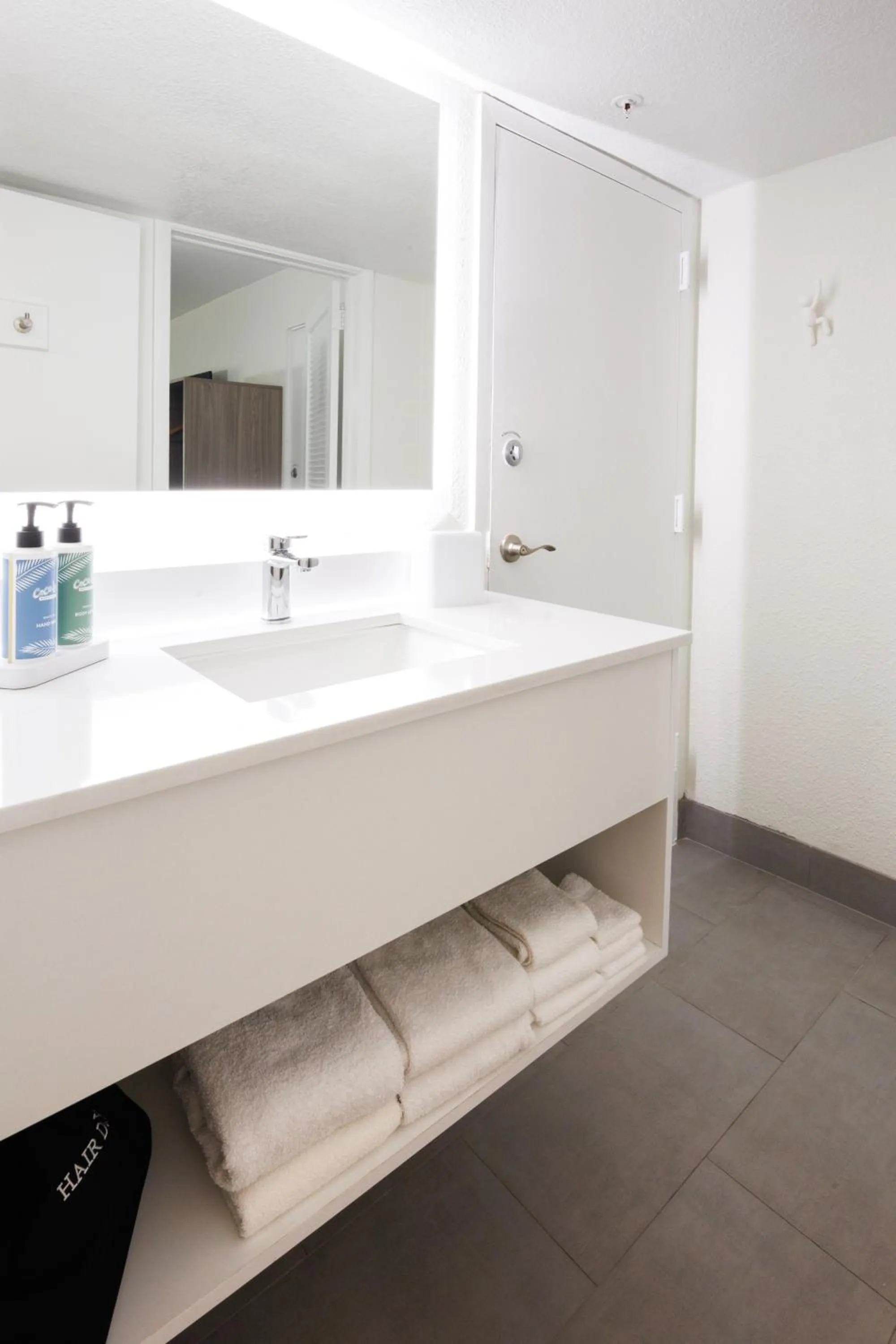 Bathroom in Coco Key Hotel & Water Park Resort