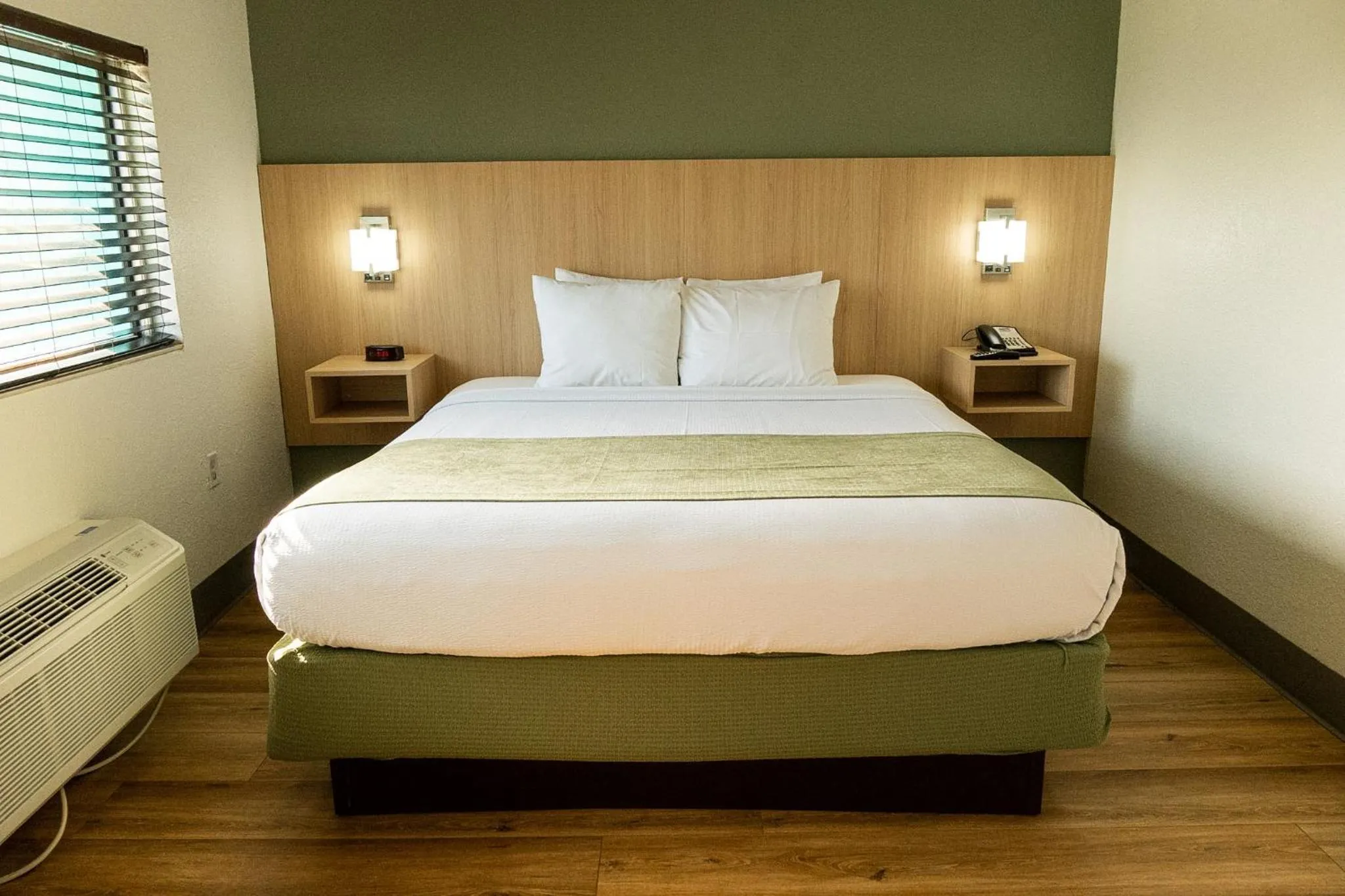 Bed in Coco Key Hotel & Water Park Resort