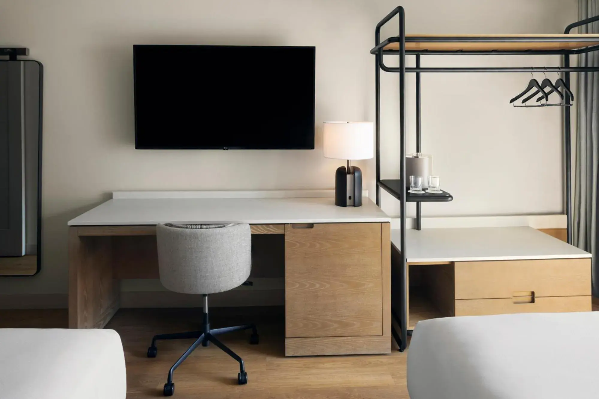 Bedroom, Bed in Hotel Halifax Bedroom, Bed in Hotel Halifax