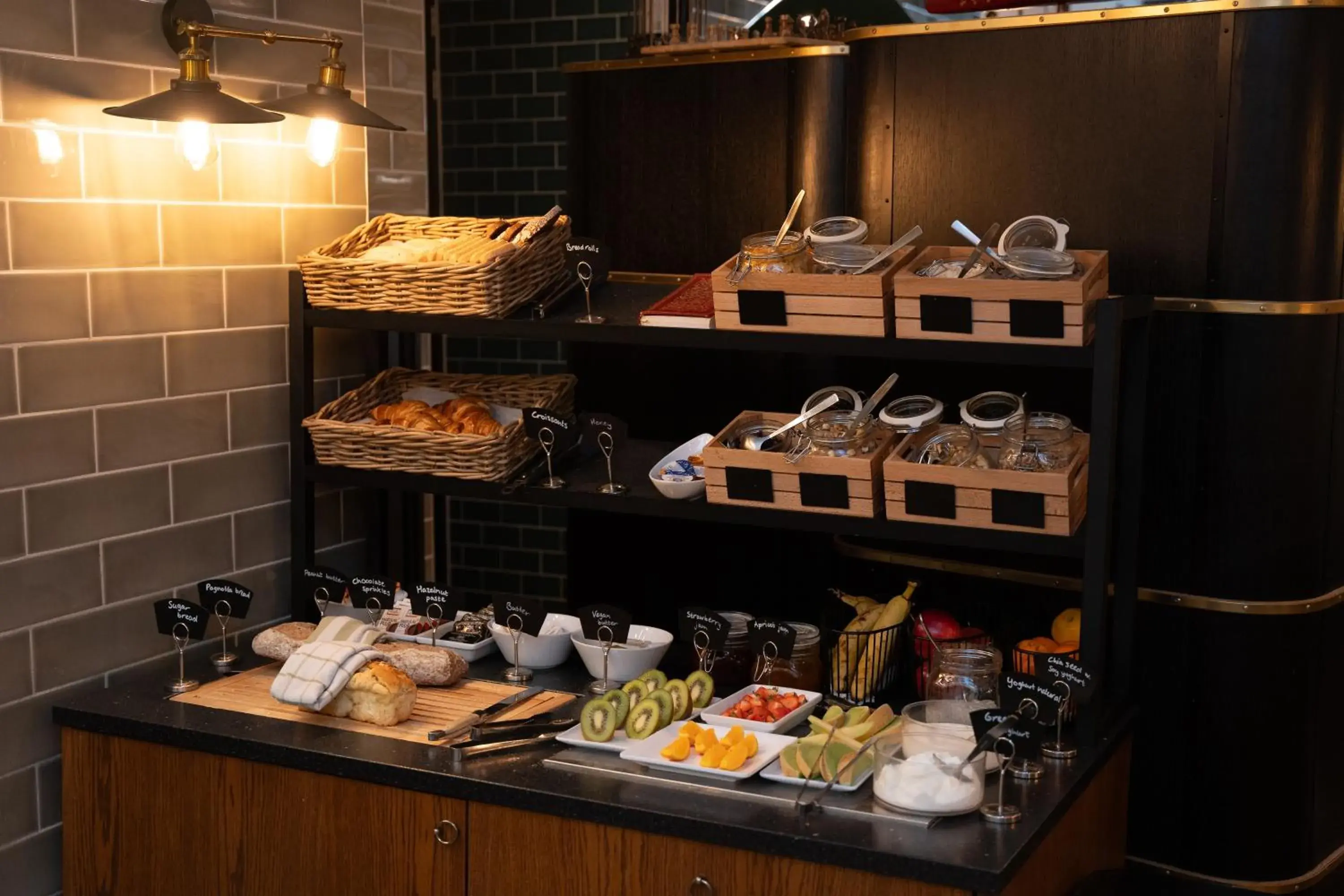 Breakfast in The Hendrick's Hotel Breakfast in The Hendrick's Hotel