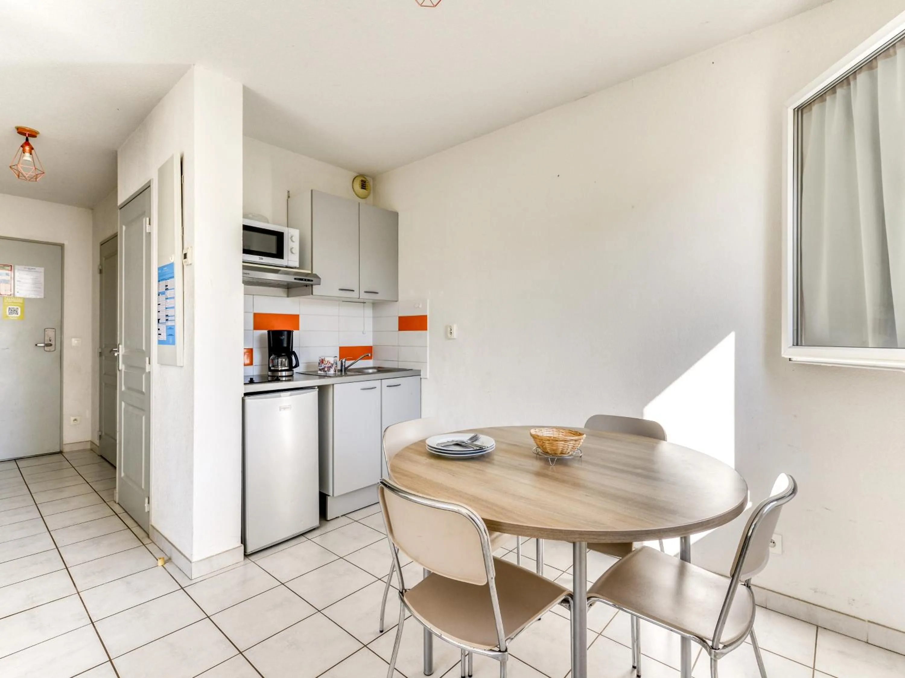 kitchen in Vacancéole - Résidence Cap Camargue