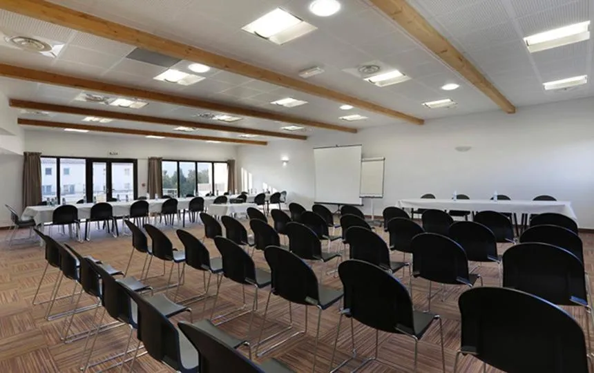 Meeting/conference room in Vacancéole - Résidence Cap Camargue
