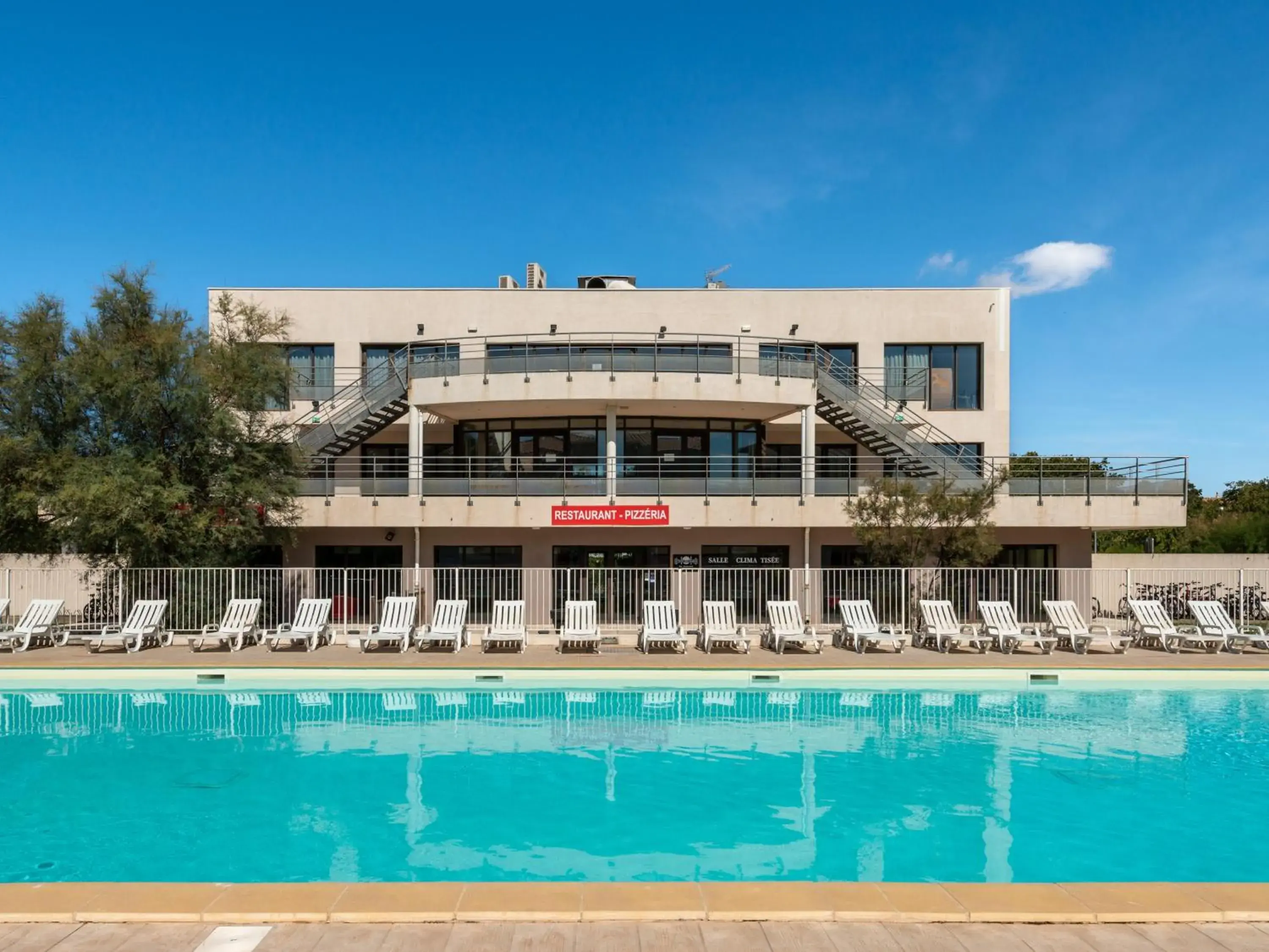 Swimming pool in Vacancéole - Résidence Cap Camargue Swimming pool in Vacancéole - Résidence Cap Camargue
