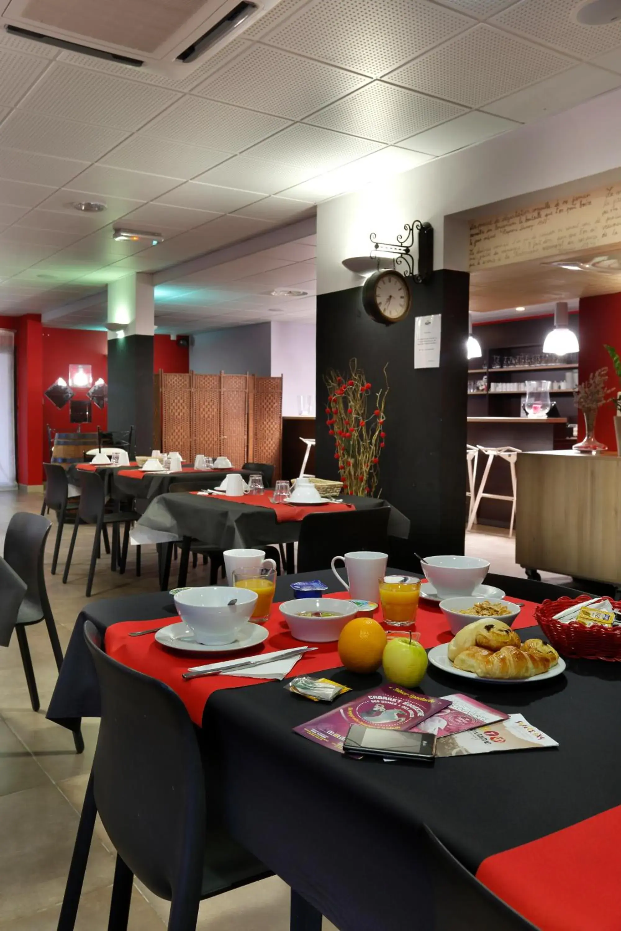 Restaurant/places to eat in Vacancéole - Résidence Cap Camargue Restaurant/places to eat in Vacancéole - Résidence Cap Camargue