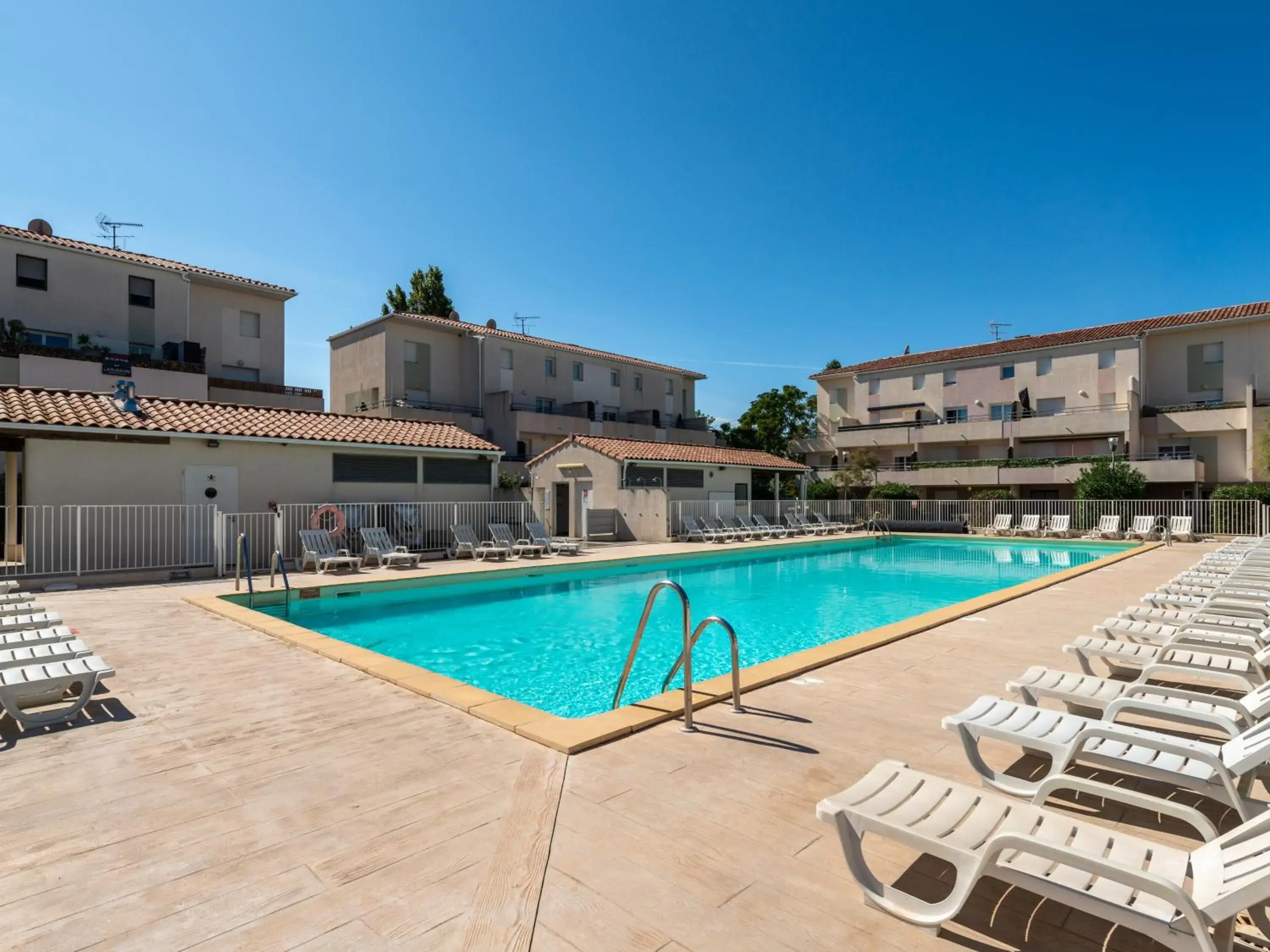 Swimming pool in Vacancéole - Résidence Cap Camargue Swimming pool in Vacancéole - Résidence Cap Camargue