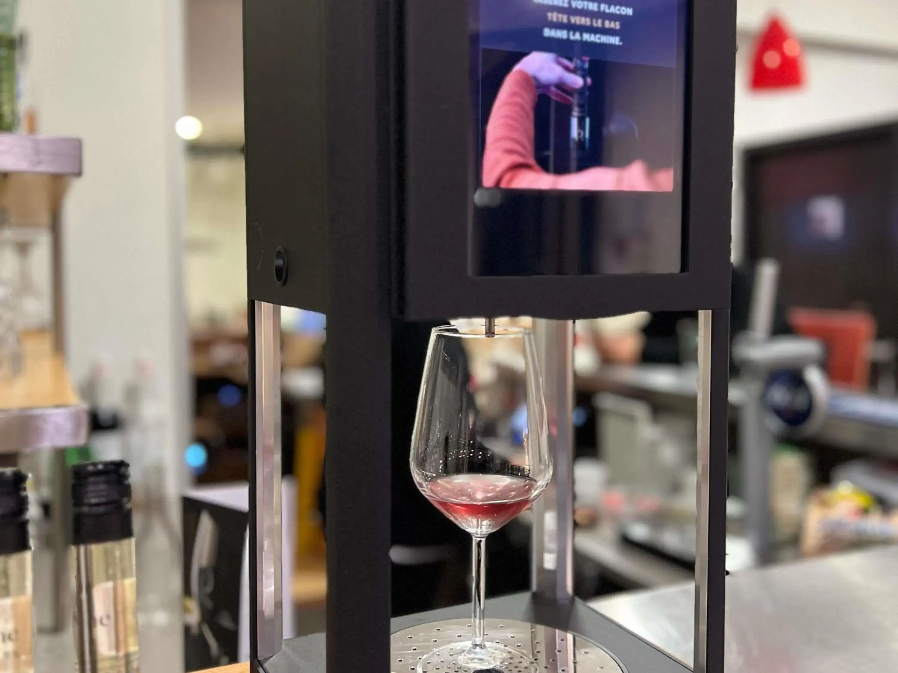 Lounge or bar in IBIS Lyon Sud Chasse Sur Rhône Lounge or bar in IBIS Lyon Sud Chasse Sur Rhône