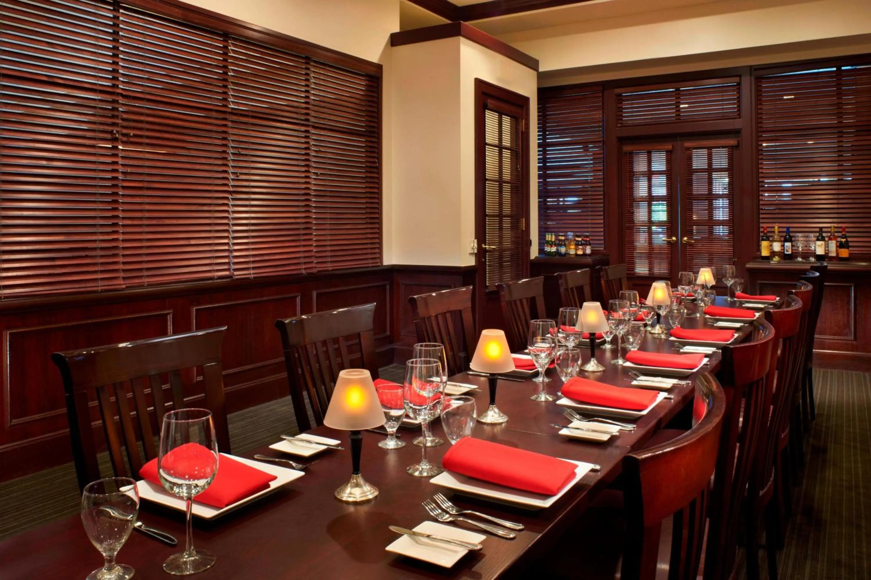 Restaurant/places to eat in Detroit Marriott Troy