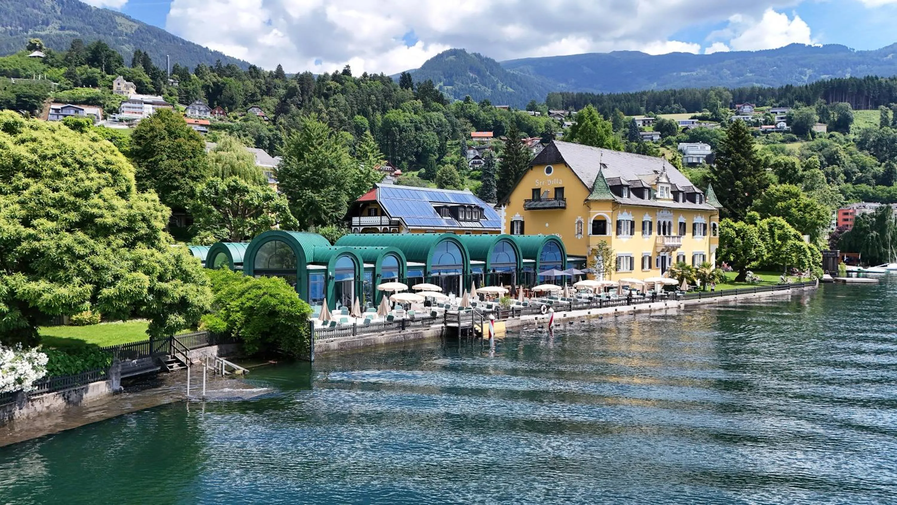 Property building in Hotel See-Villa