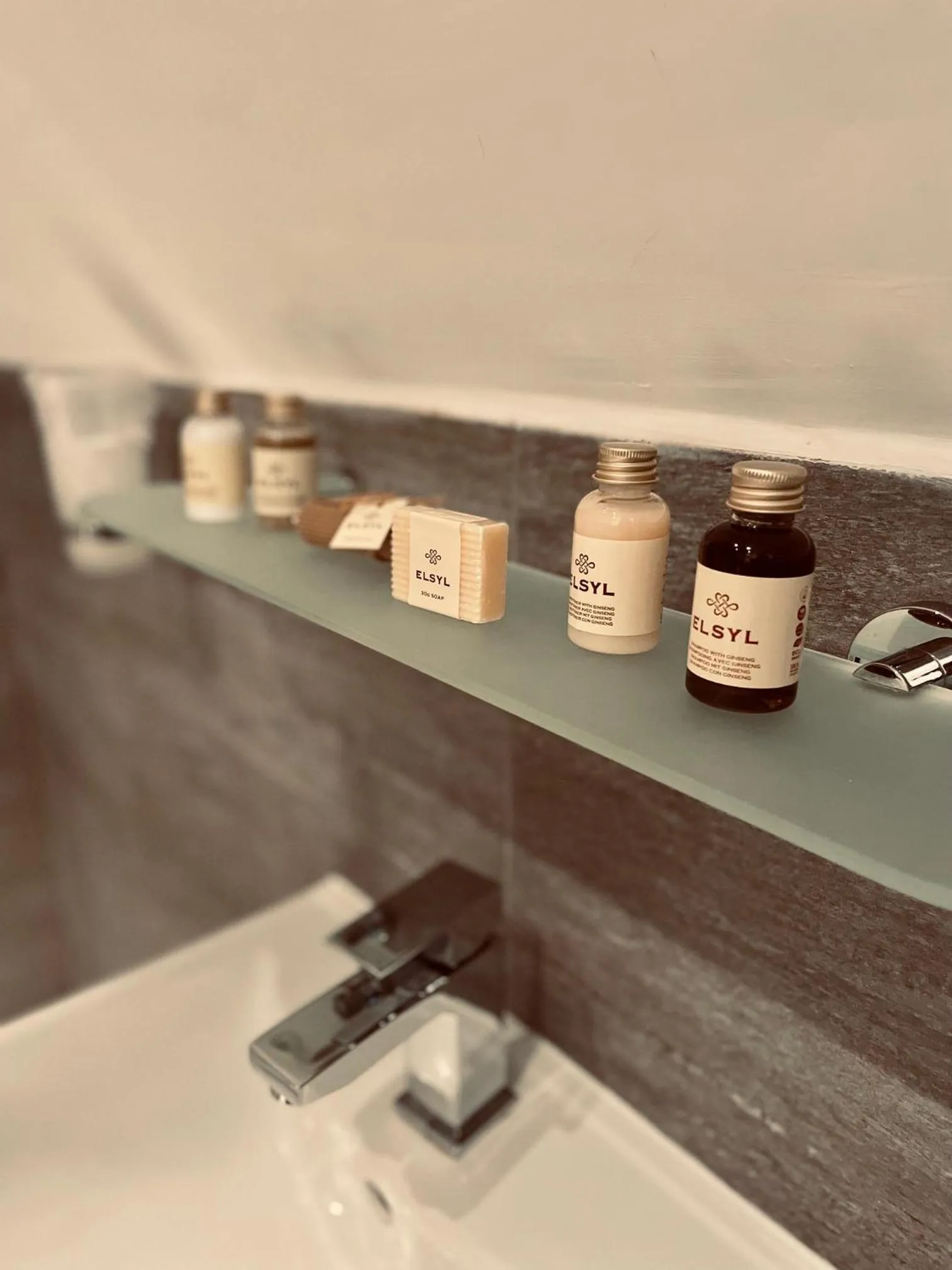 Bathroom in The Stag Hotel, Restaurant and Bar