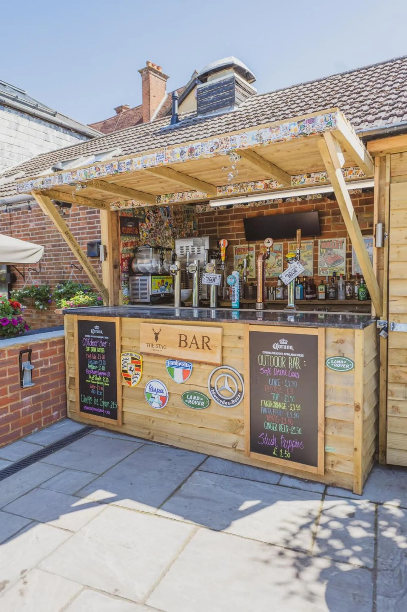 Lounge or bar in The Stag Hotel, Restaurant and Bar