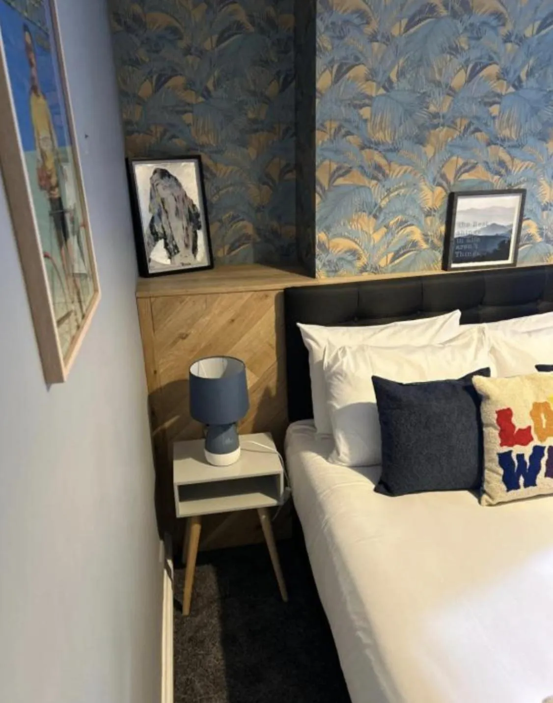 Bedroom, Bed in The Stag Hotel, Restaurant and Bar