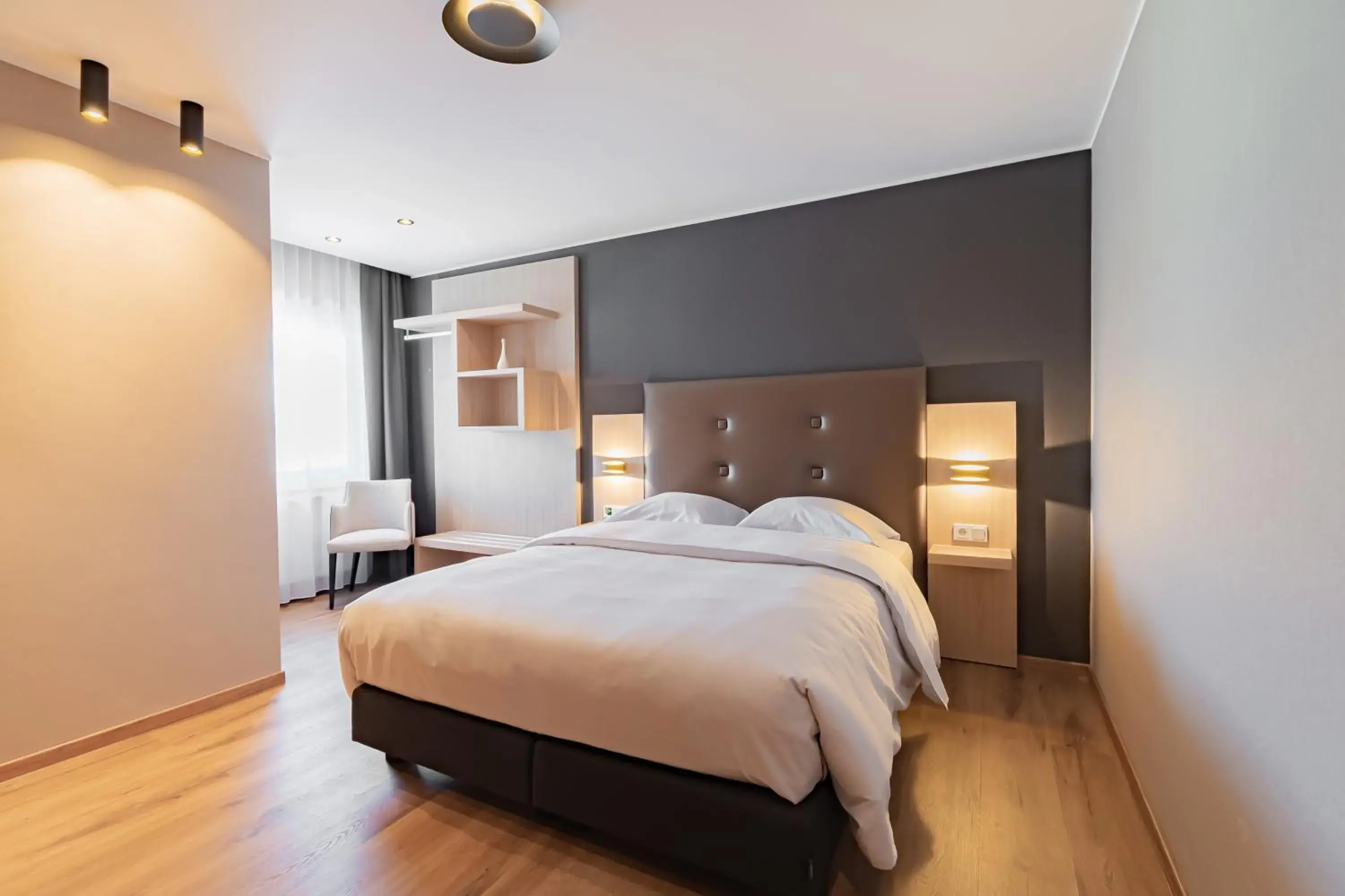 Superior Double Room in Hotel Re'ser Stuff Superior Double Room in Hotel Re'ser Stuff