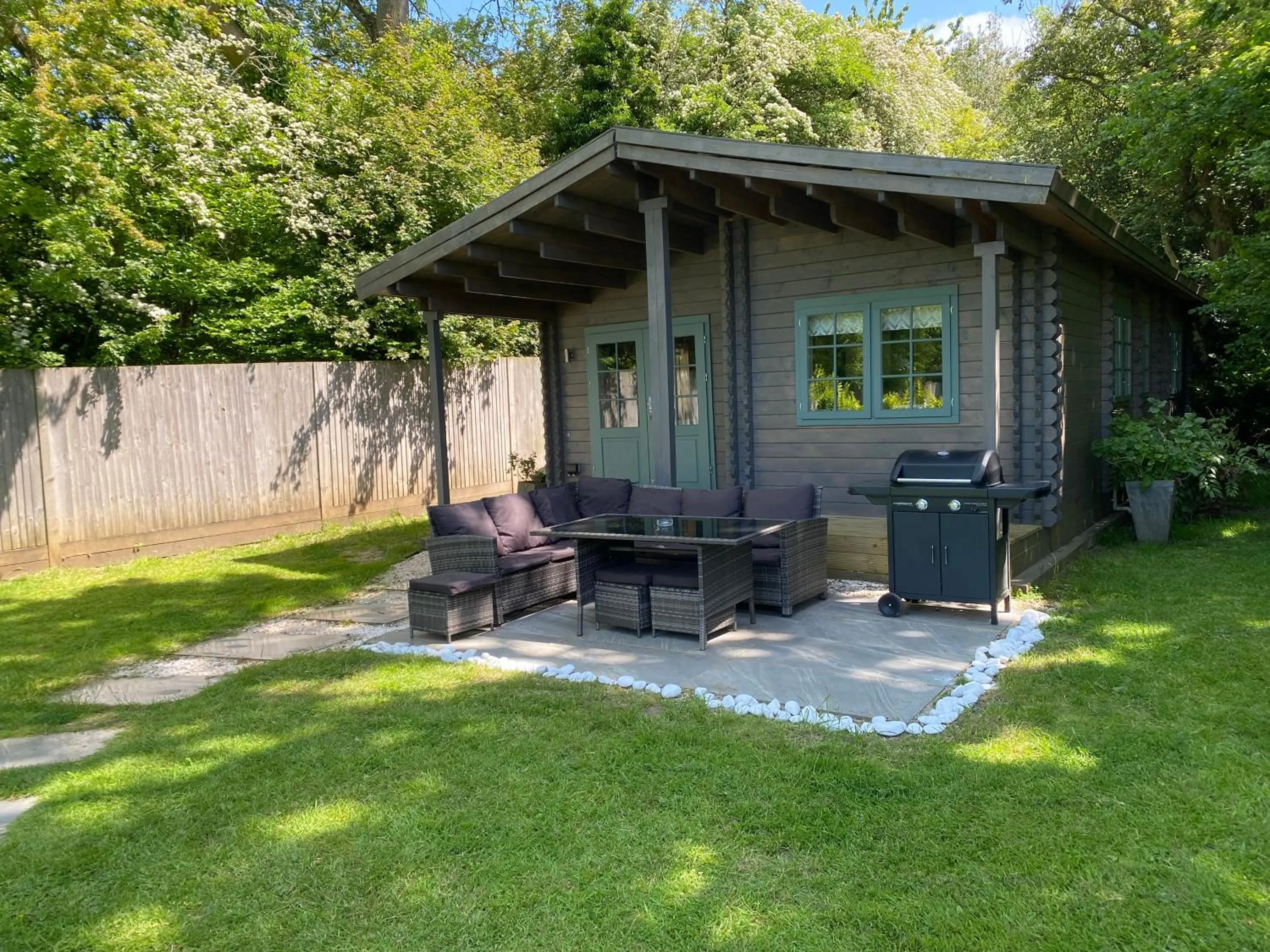 Patio in The Secret Cottage & Hideaway Caravan