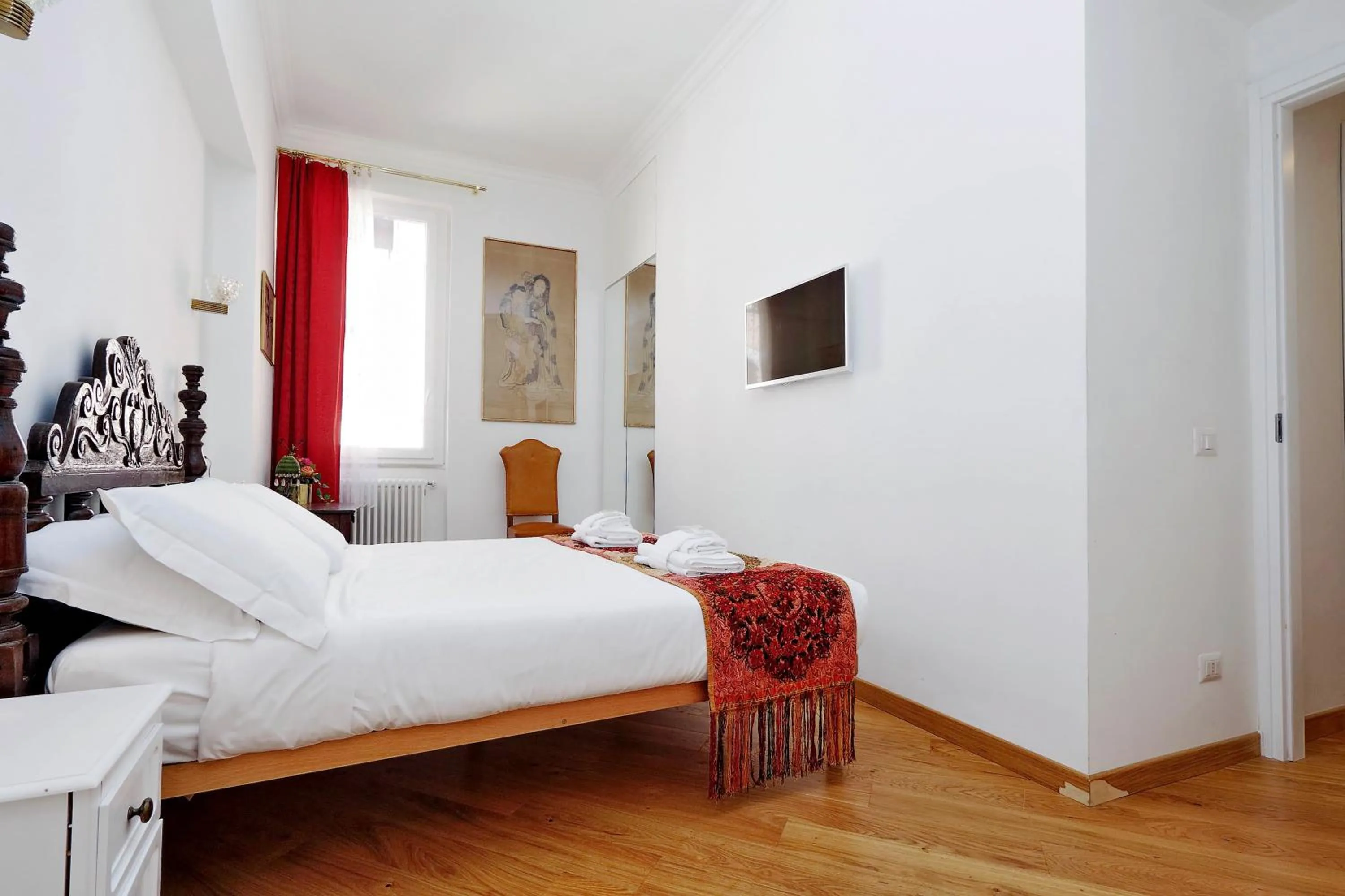 Bedroom, Bed in Sistina