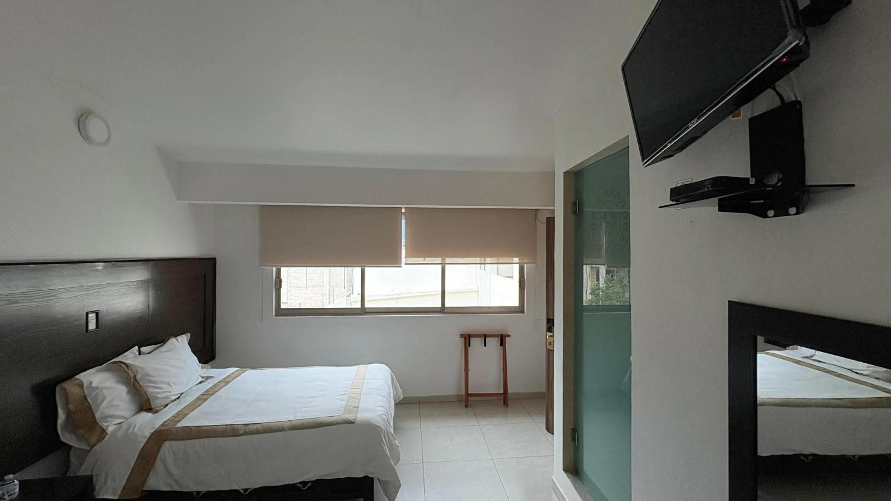 Photo of the whole room, Bed in Hotel Boutique Yaocalli