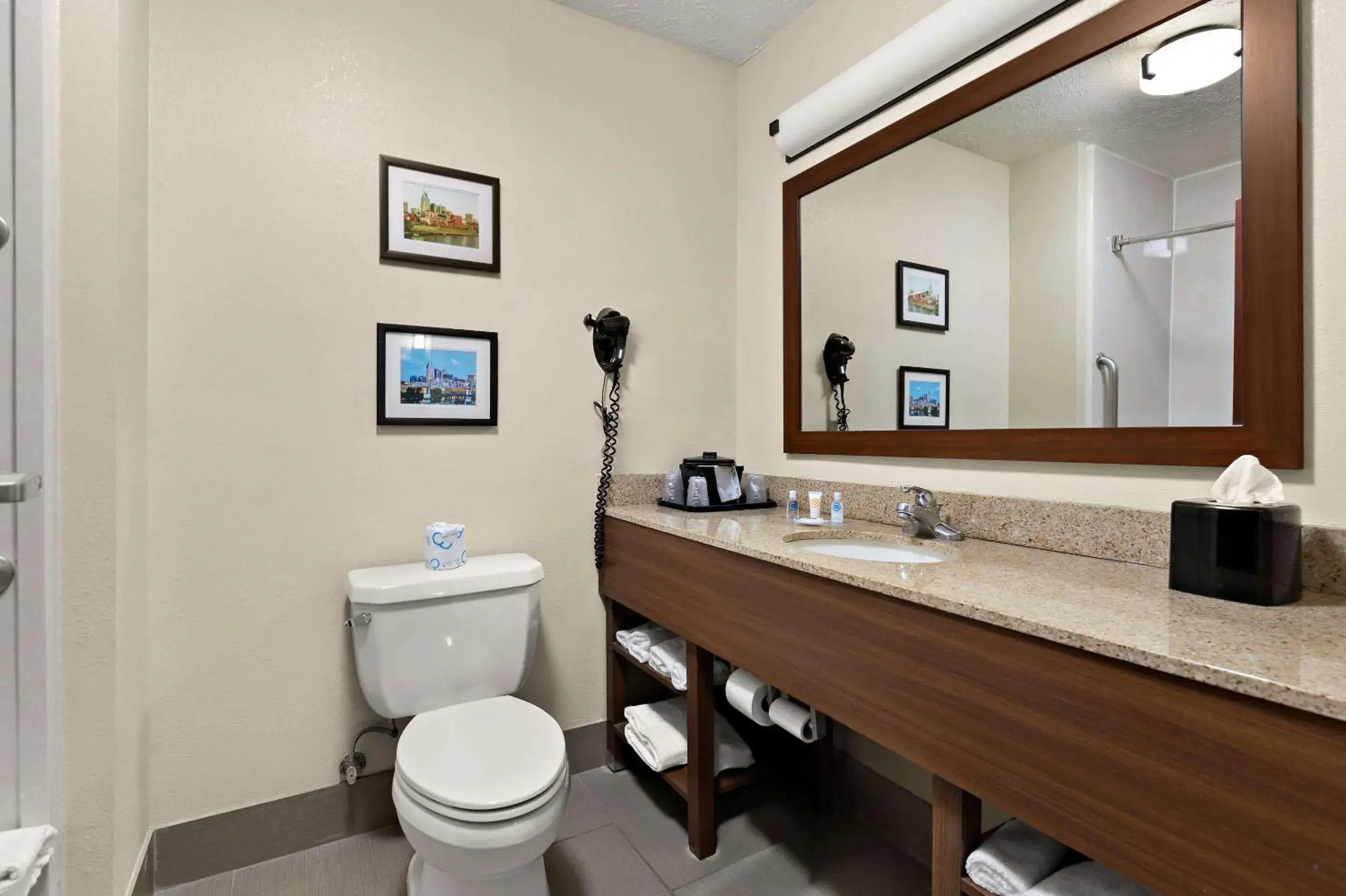 Bedroom in Comfort Suites Nashville near Percy Priest Lake Bedroom in Comfort Suites Nashville near Percy Priest Lake