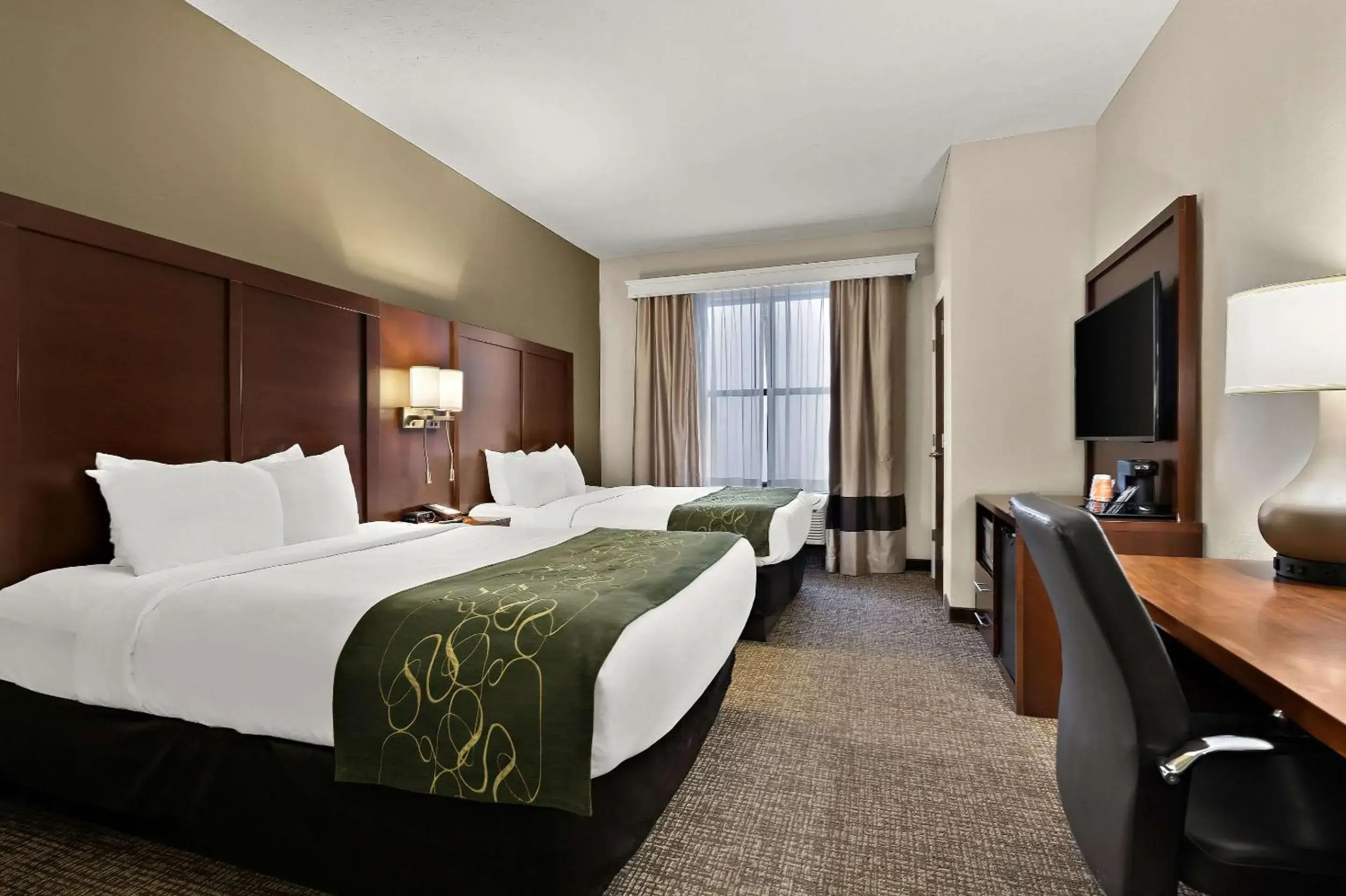 Bedroom in Comfort Suites Nashville near Percy Priest Lake Bedroom in Comfort Suites Nashville near Percy Priest Lake