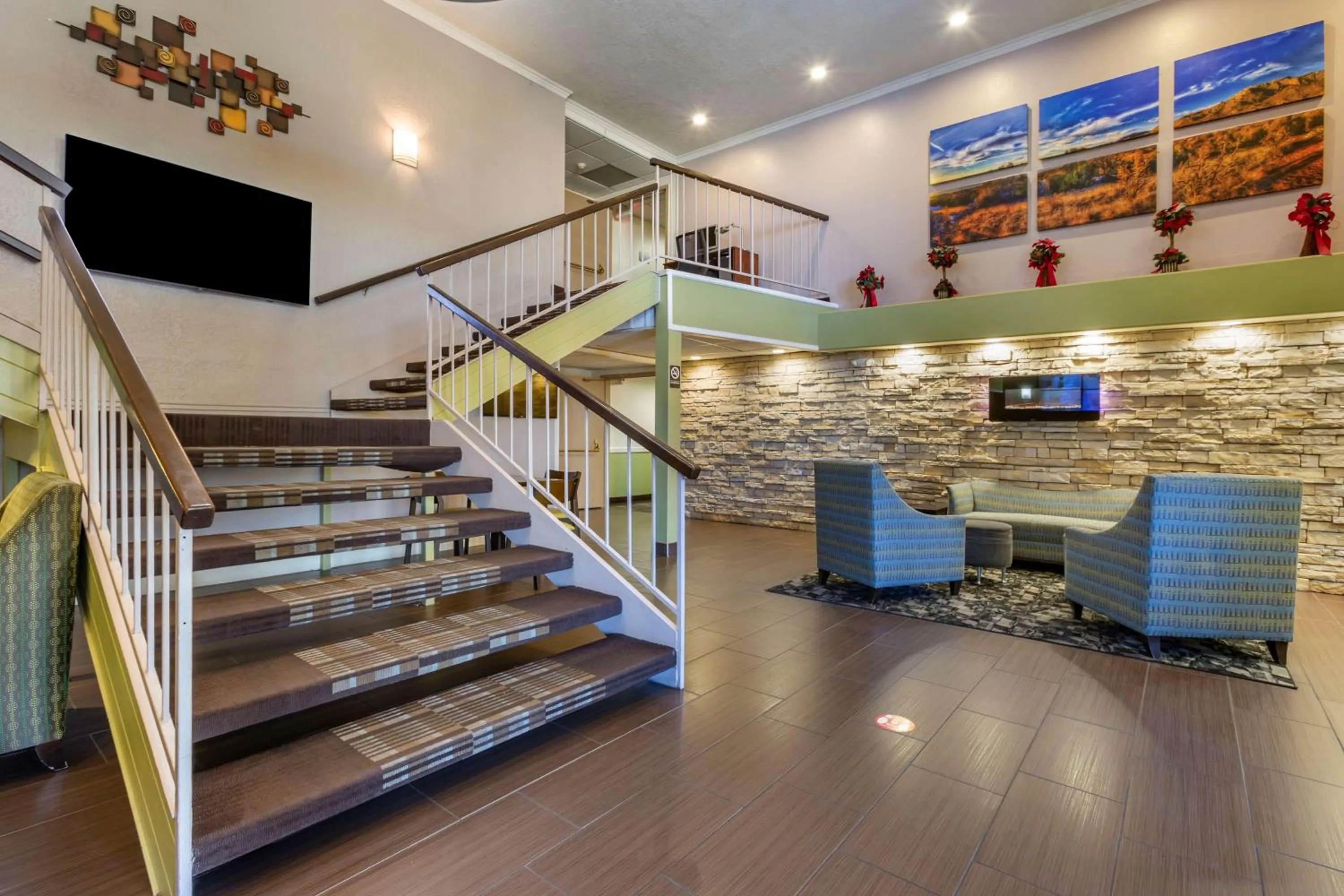 Lobby or reception in Best Western Airport Albuquerque InnSuites Hotel & Suites