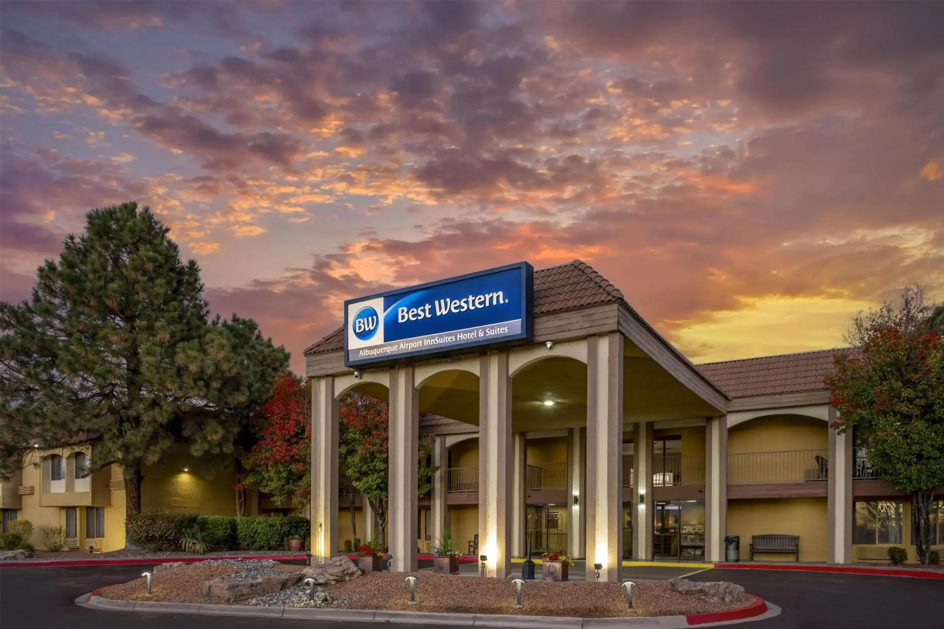 Best Western Airport Albuquerque InnSuites Hotel & Suites Best Western Airport Albuquerque InnSuites Hotel & Suites