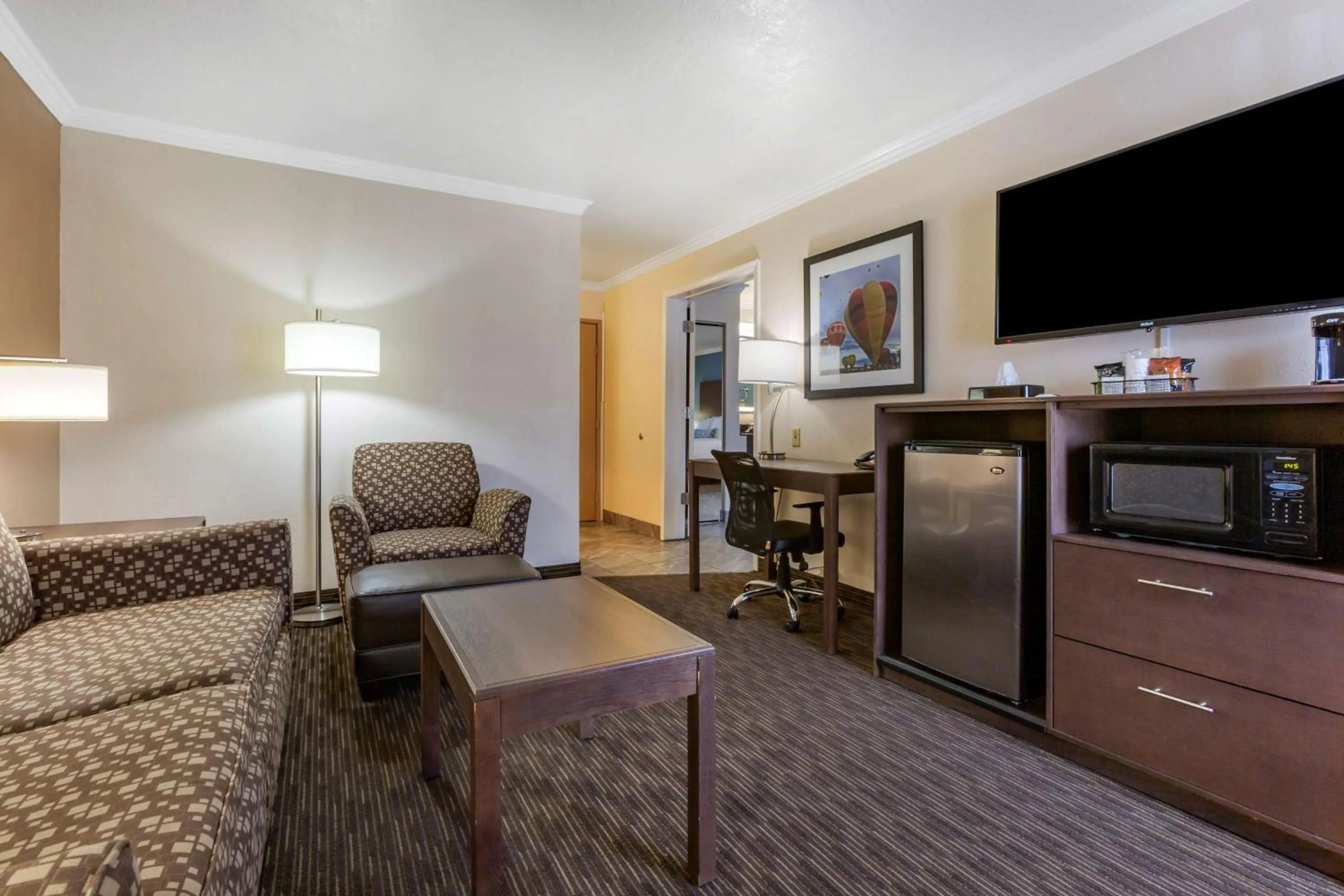 Photo of the whole room in Best Western Airport Albuquerque InnSuites Hotel & Suites