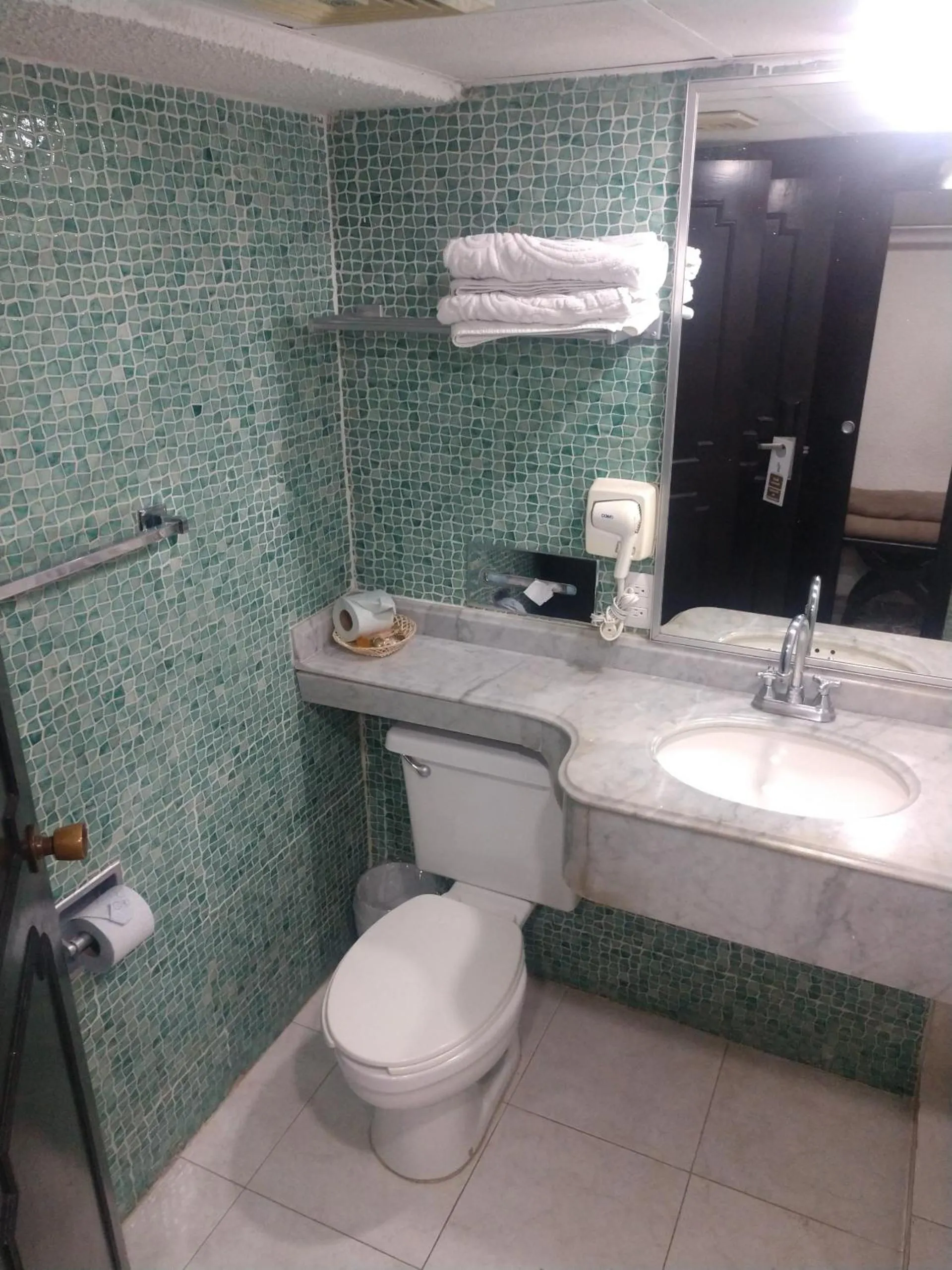 Bathroom in Hotel Maya Tabasco