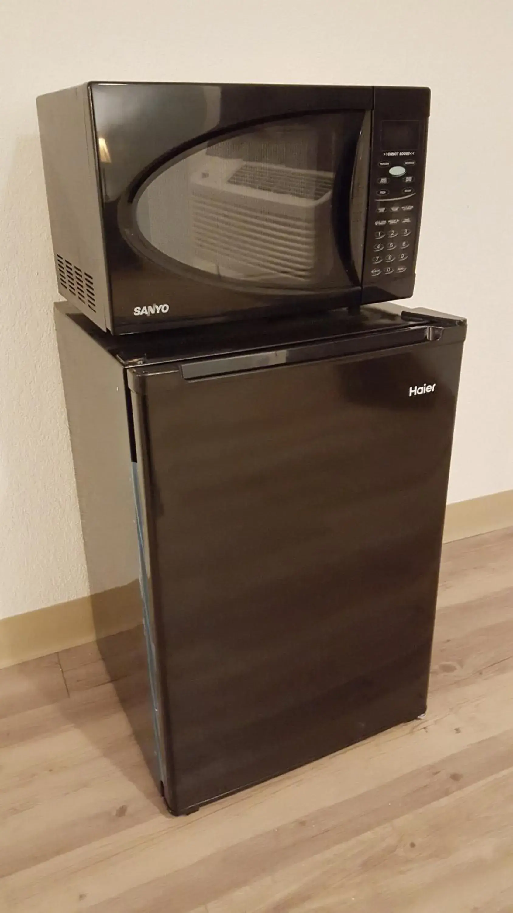 Area and facilities in Tricove Inn & Suites Area and facilities in Tricove Inn & Suites