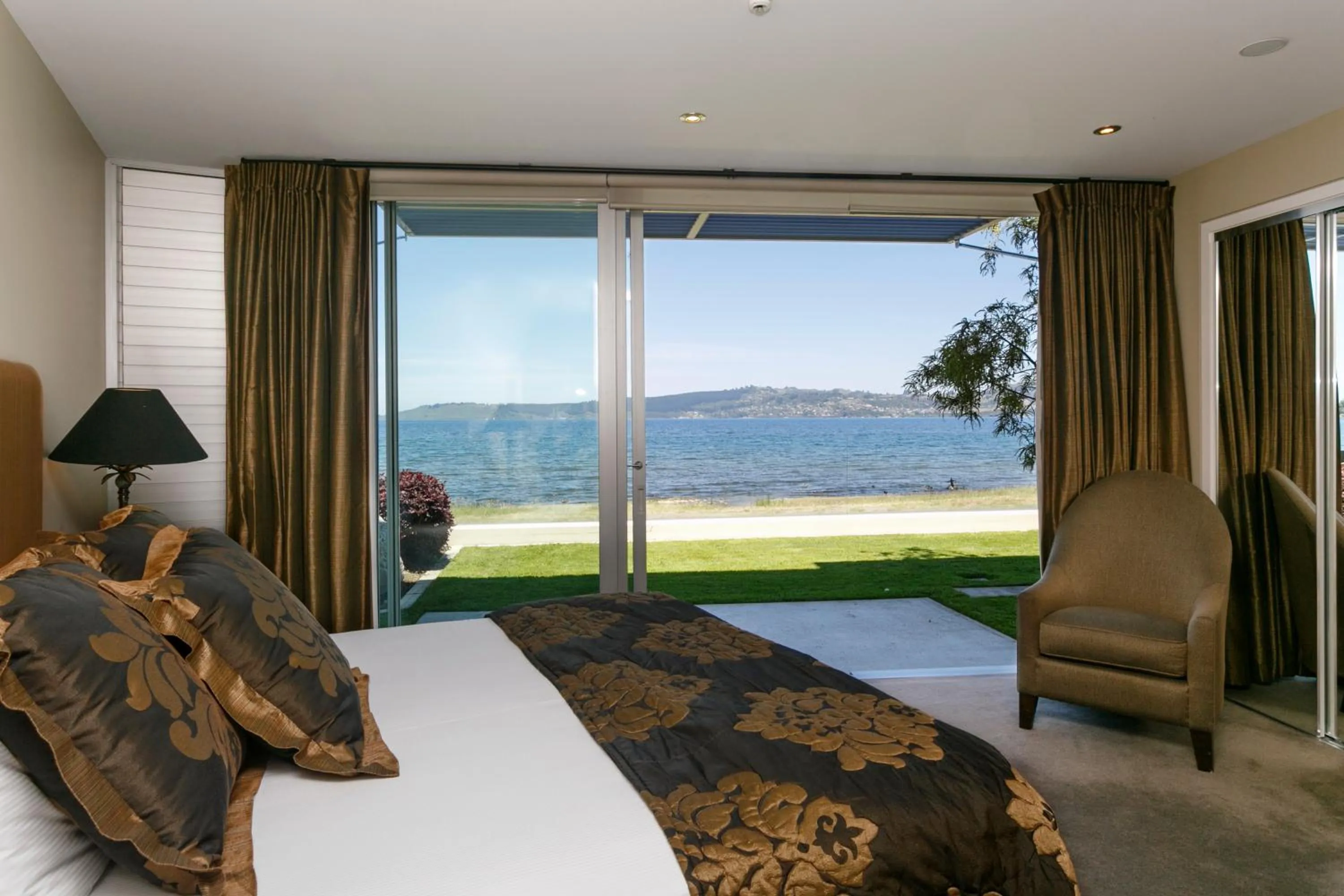 Bedroom, Bed in The Reef Resort