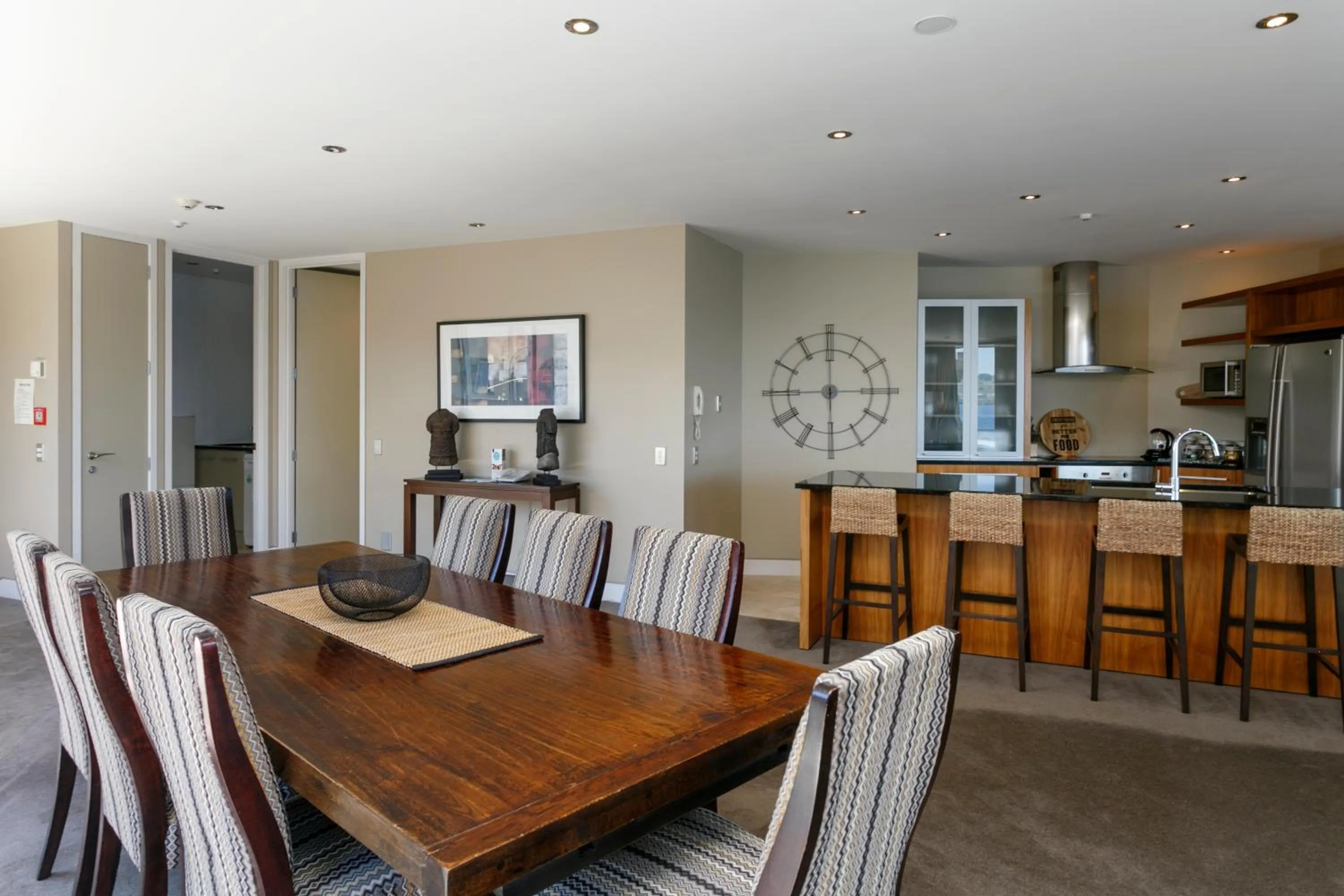 Kitchen or kitchenette in The Reef Resort