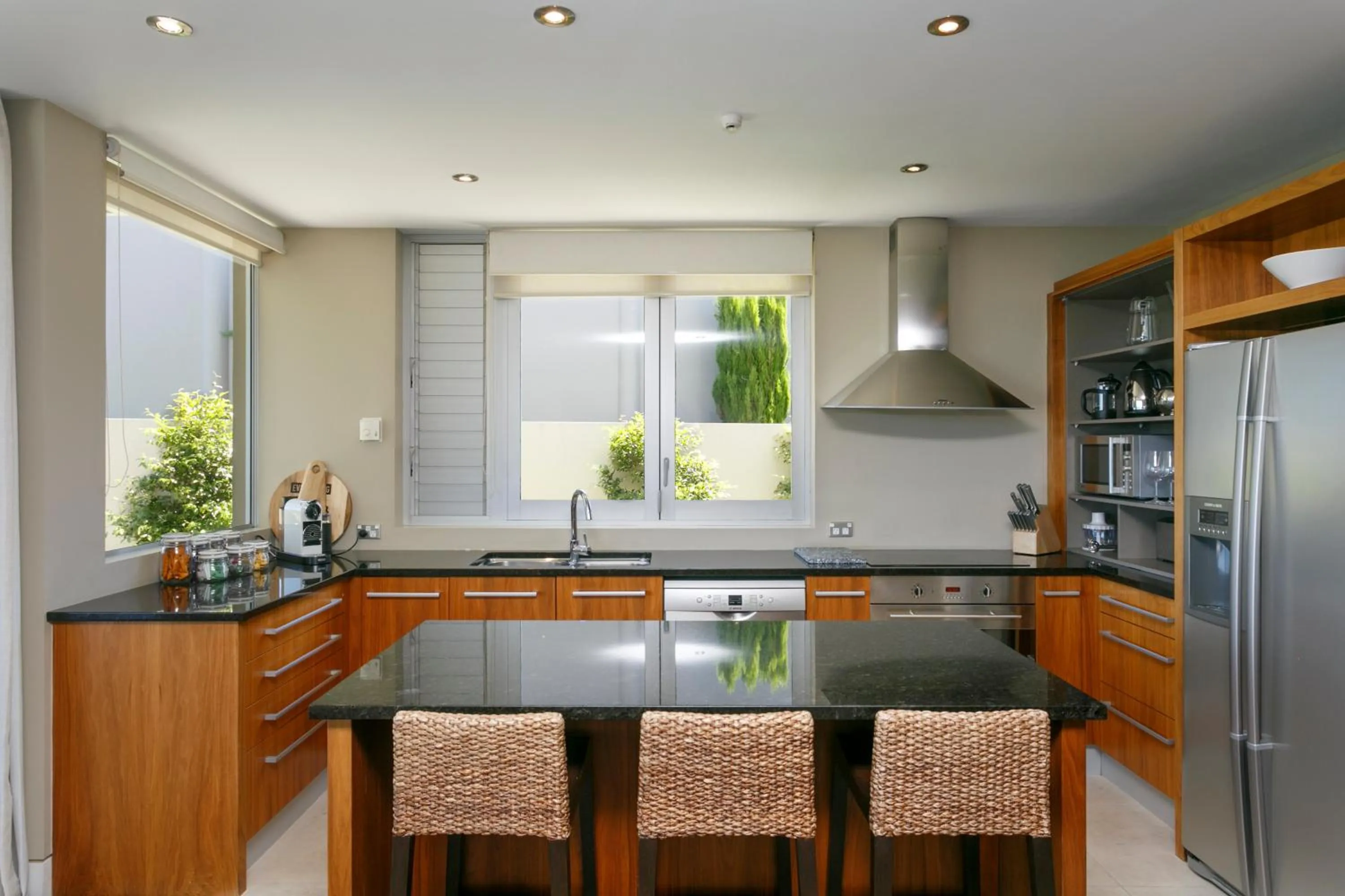 Kitchen or kitchenette in The Reef Resort