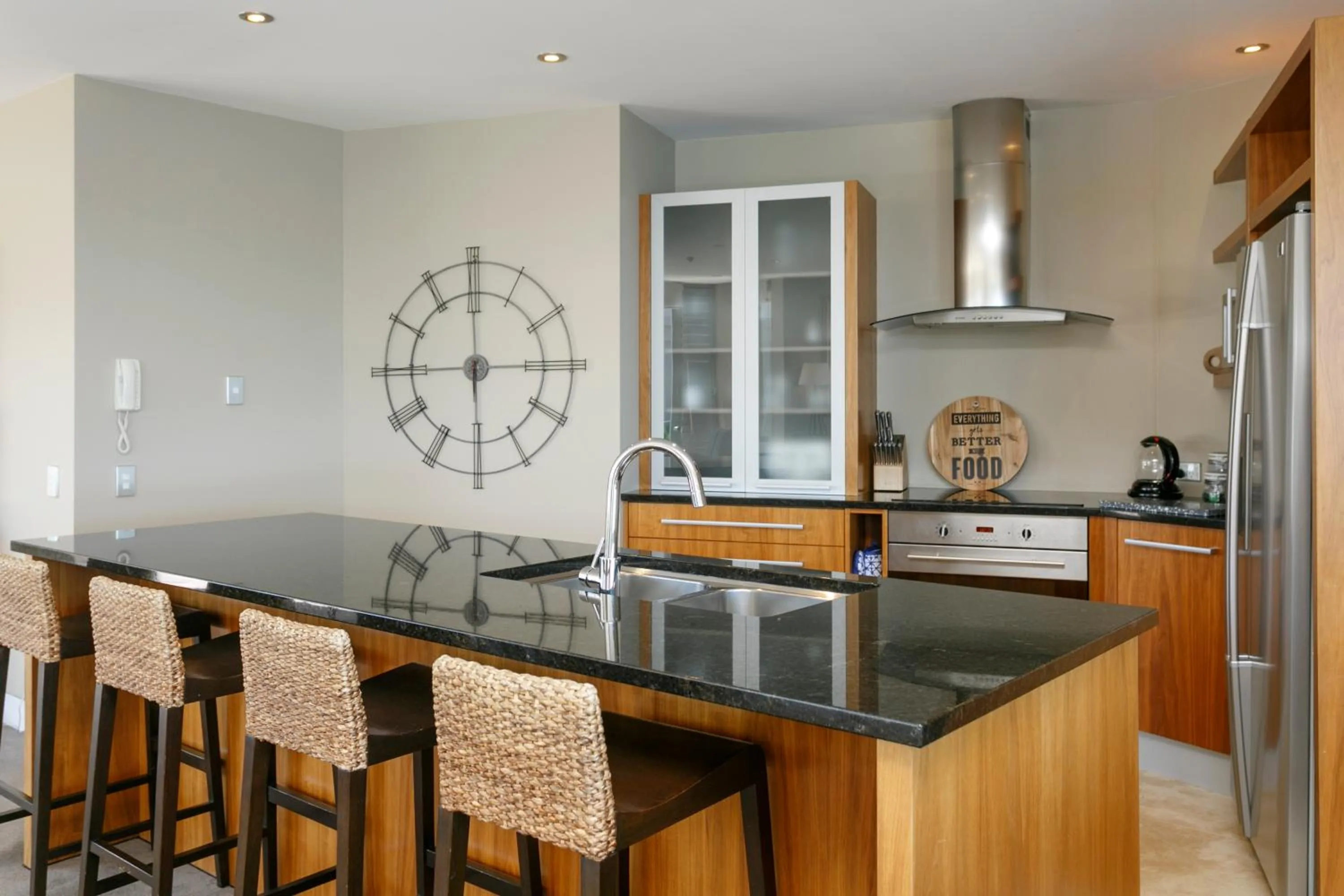 Kitchen or kitchenette in The Reef Resort