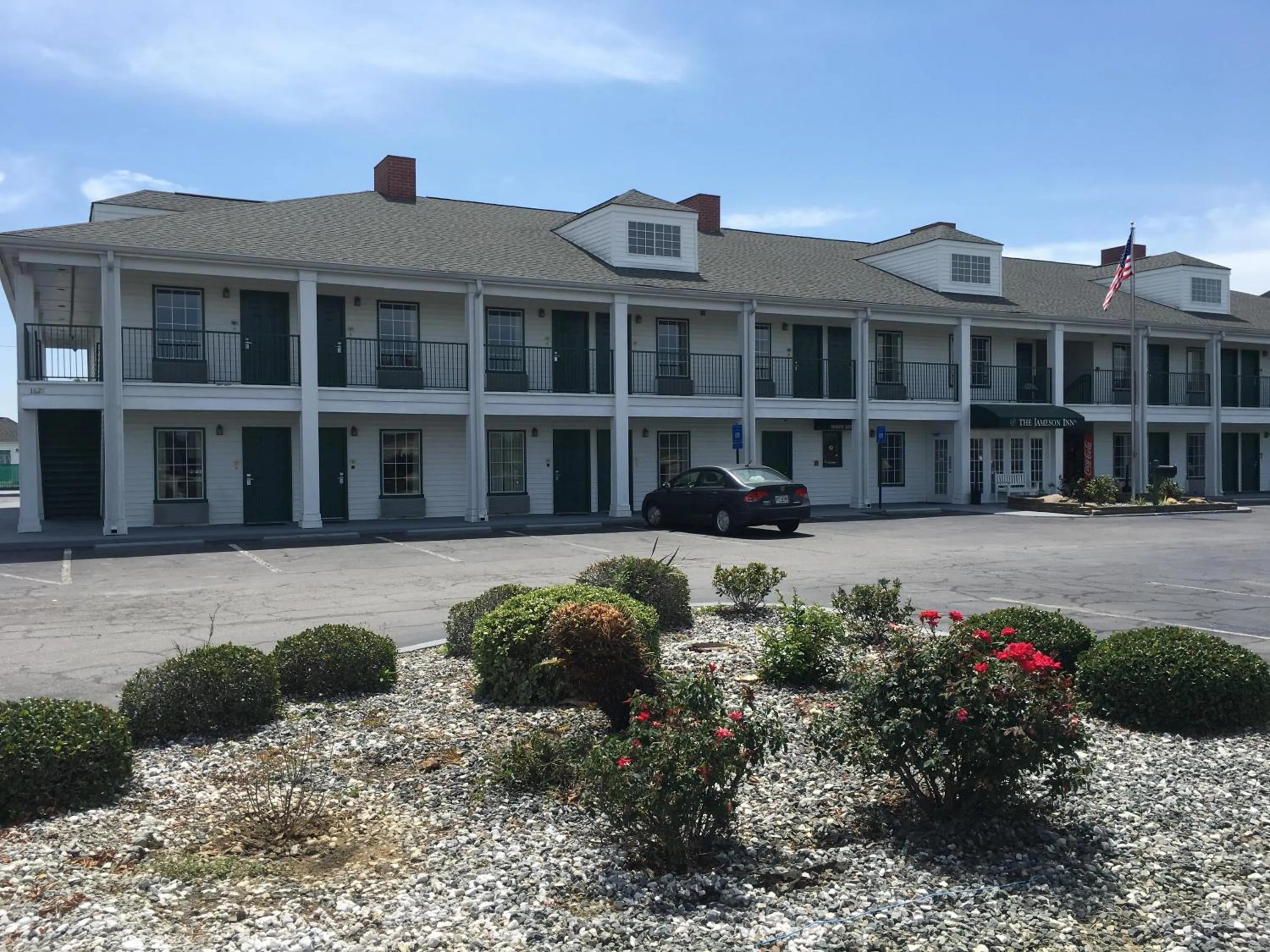Property building in Jameson Inn Douglas