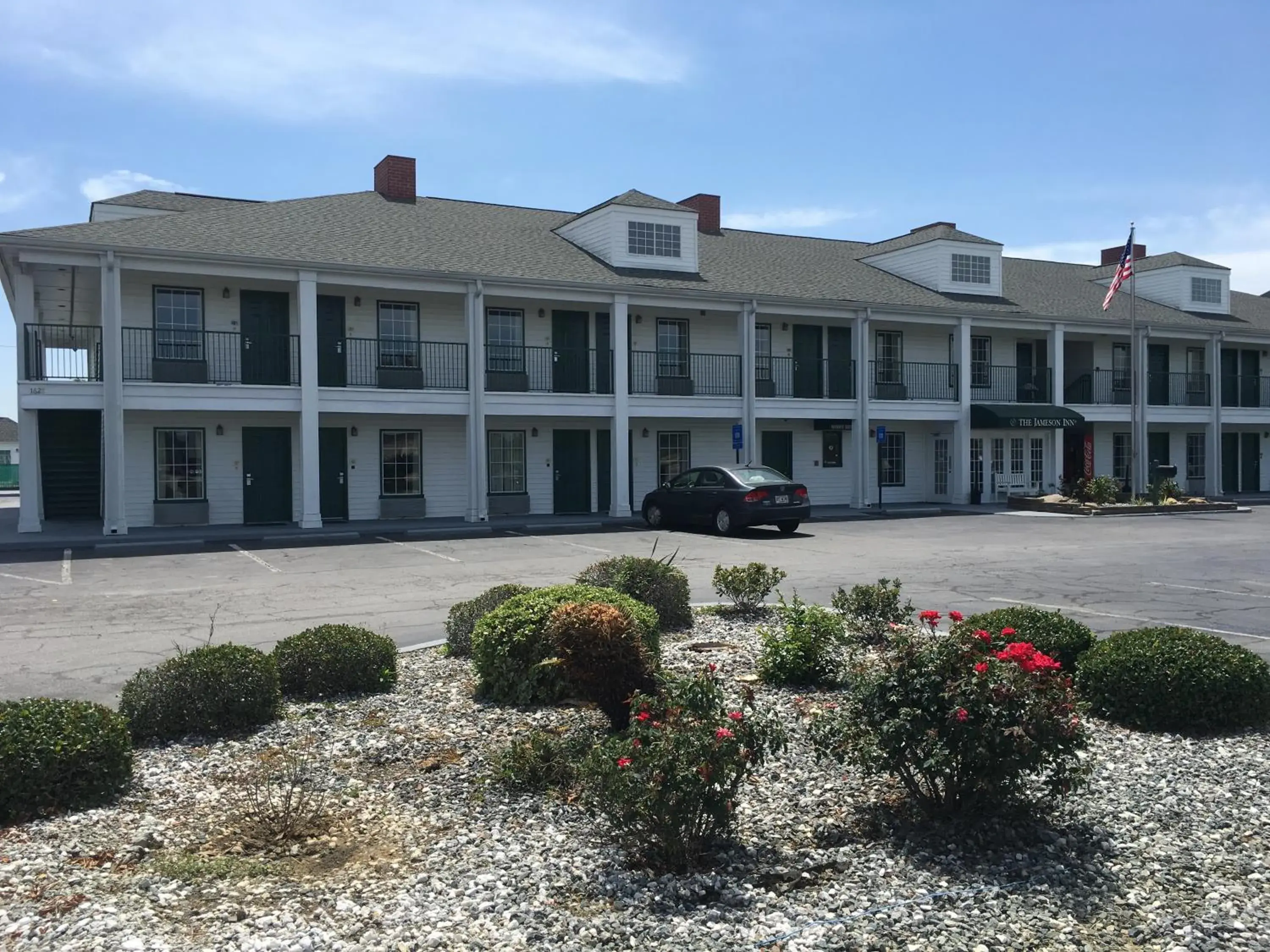 Property building in Jameson Inn Douglas Property building in Jameson Inn Douglas