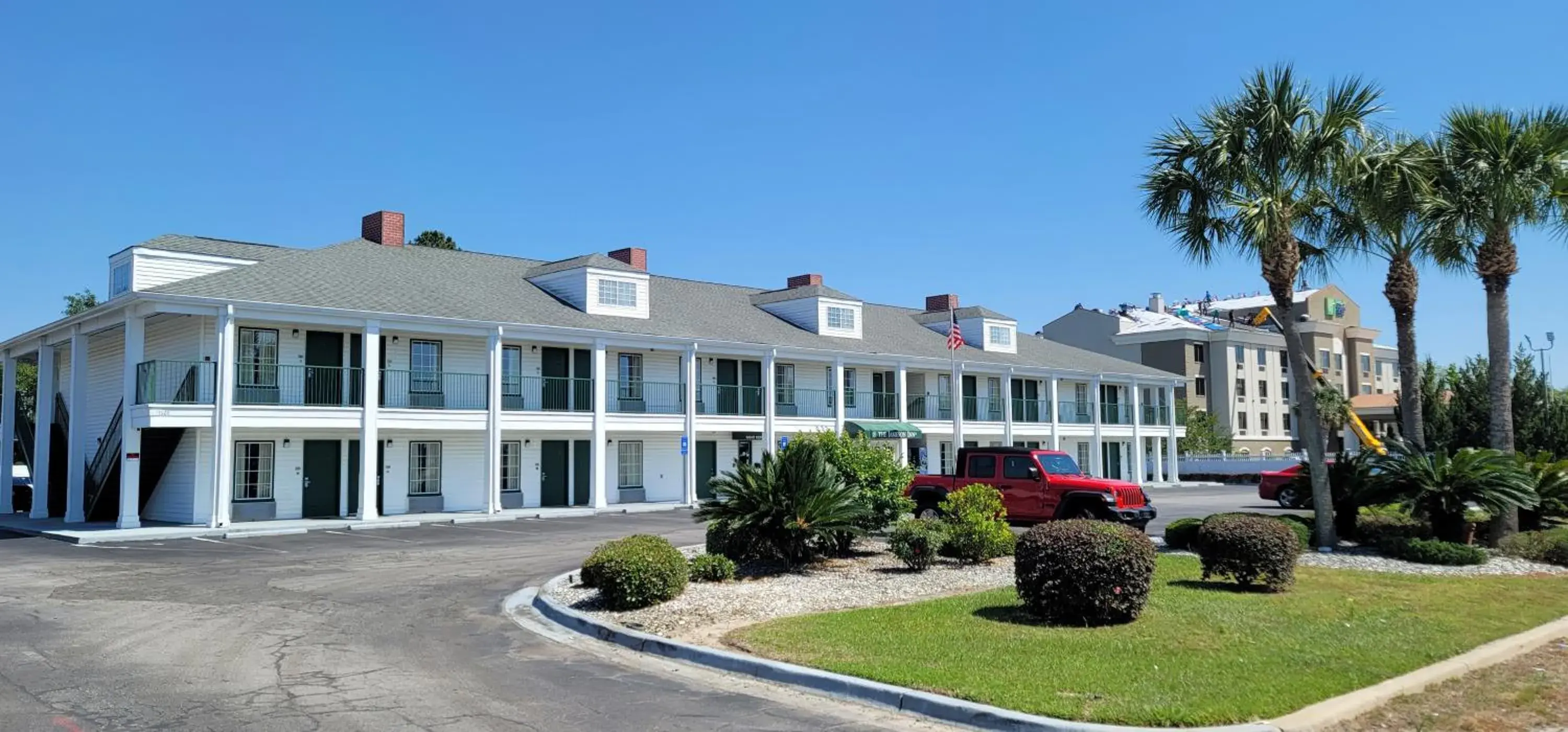 Property building in Jameson Inn Douglas Property building in Jameson Inn Douglas