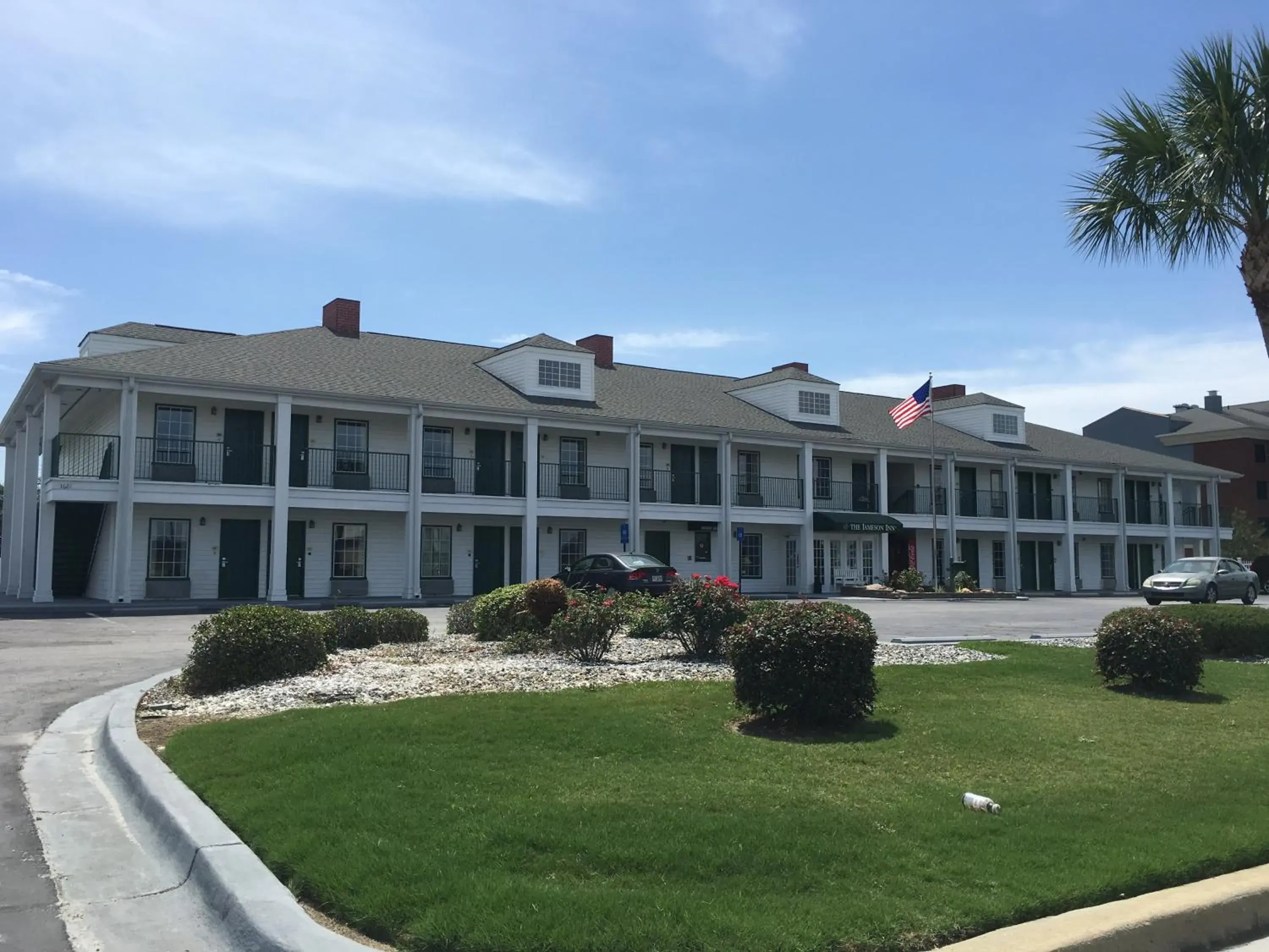 Property building in Jameson Inn Douglas Property building in Jameson Inn Douglas