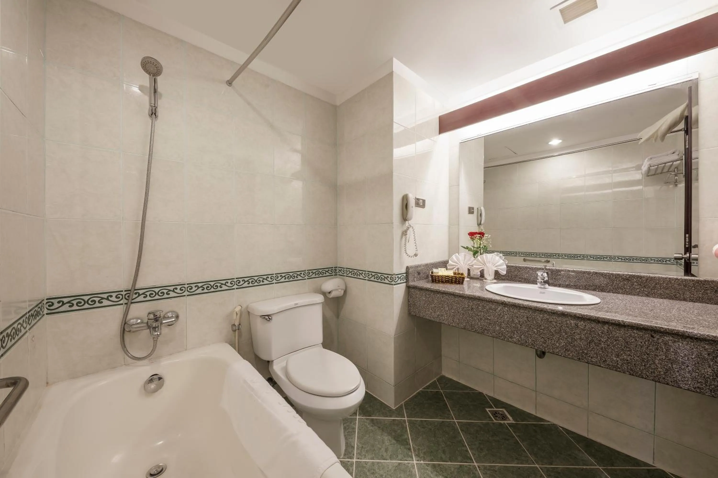 Bathroom in Mithrin Hotel Halong