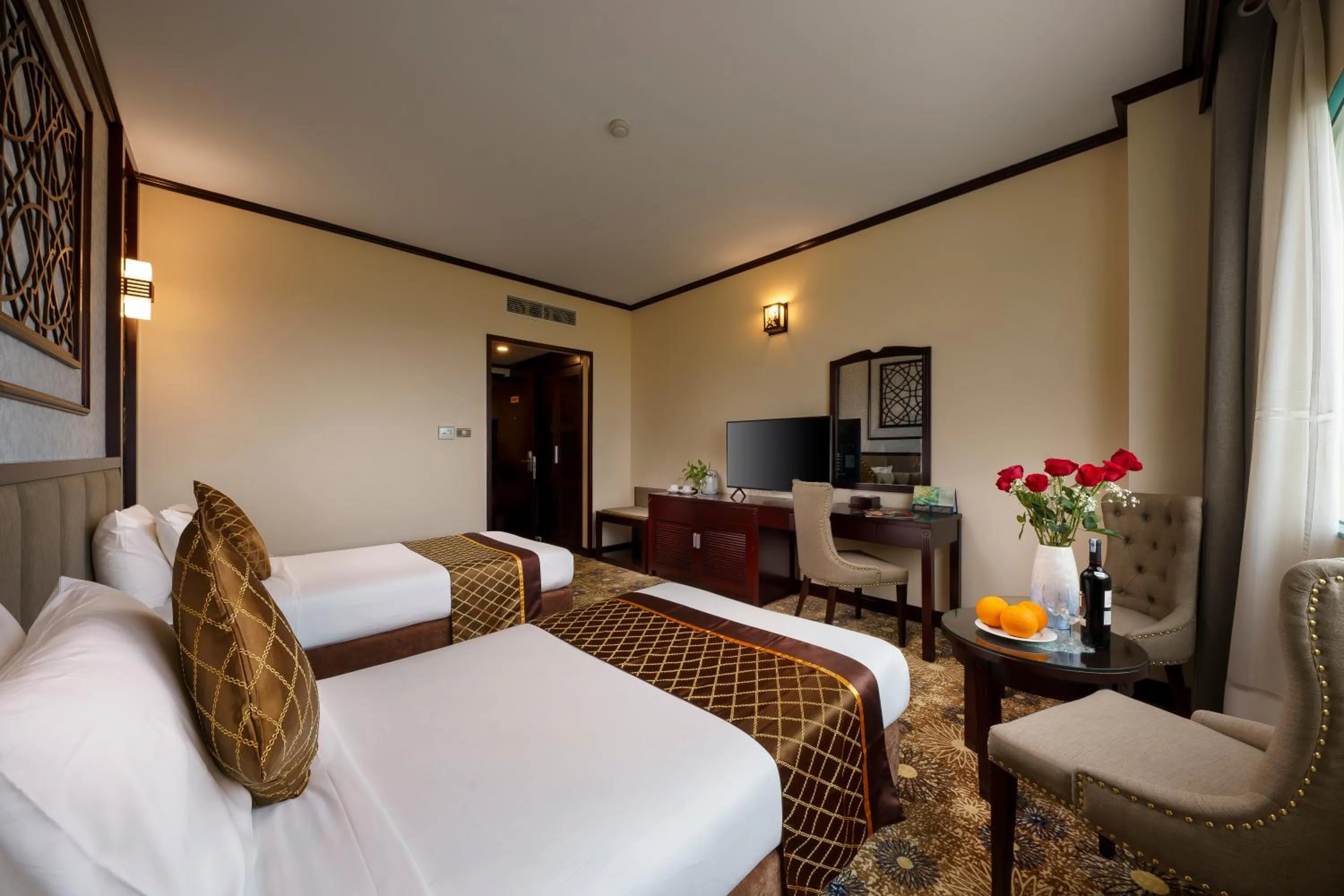 Bedroom in Mithrin Hotel Halong