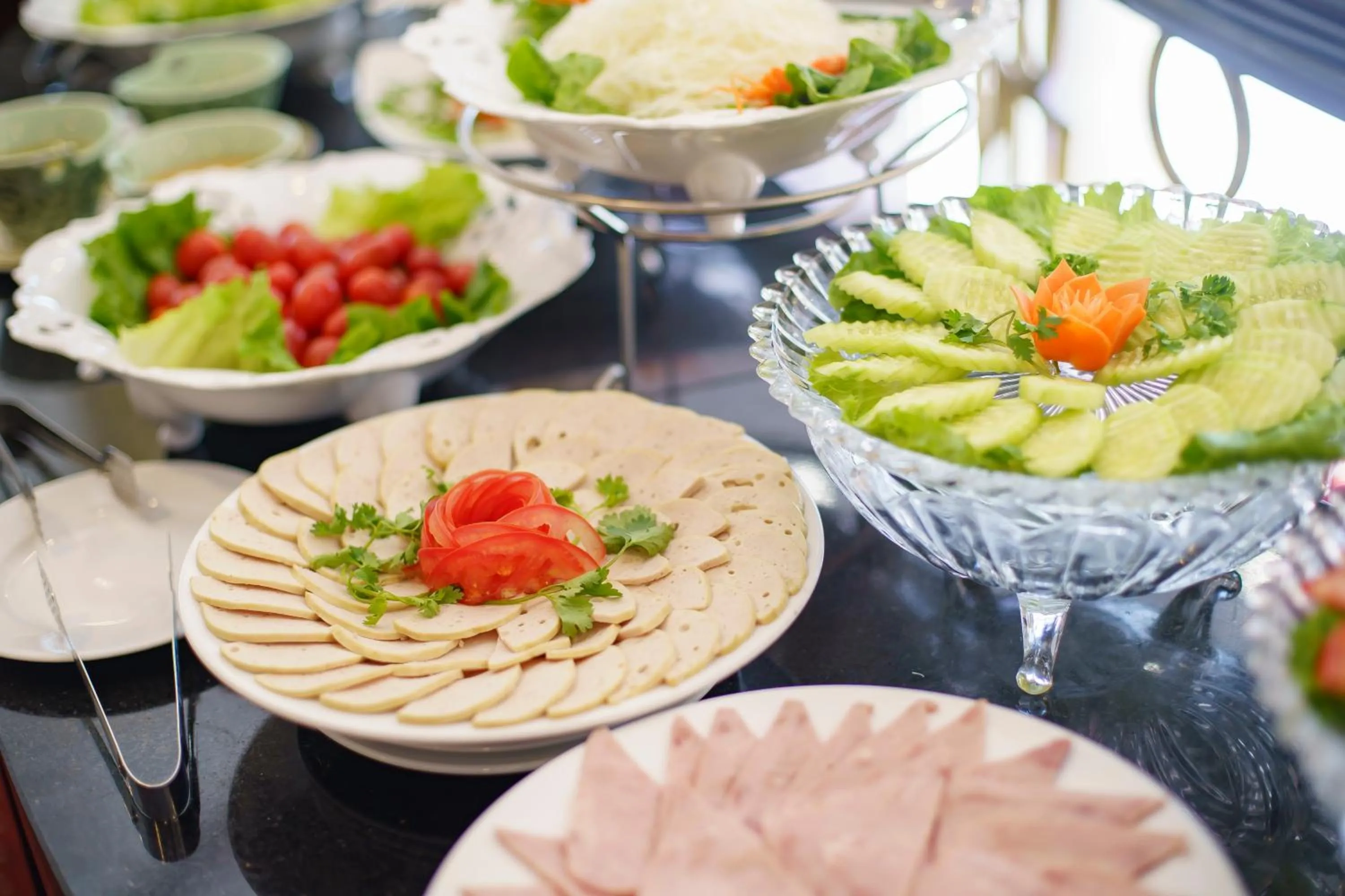 Buffet breakfast in Mithrin Hotel Halong