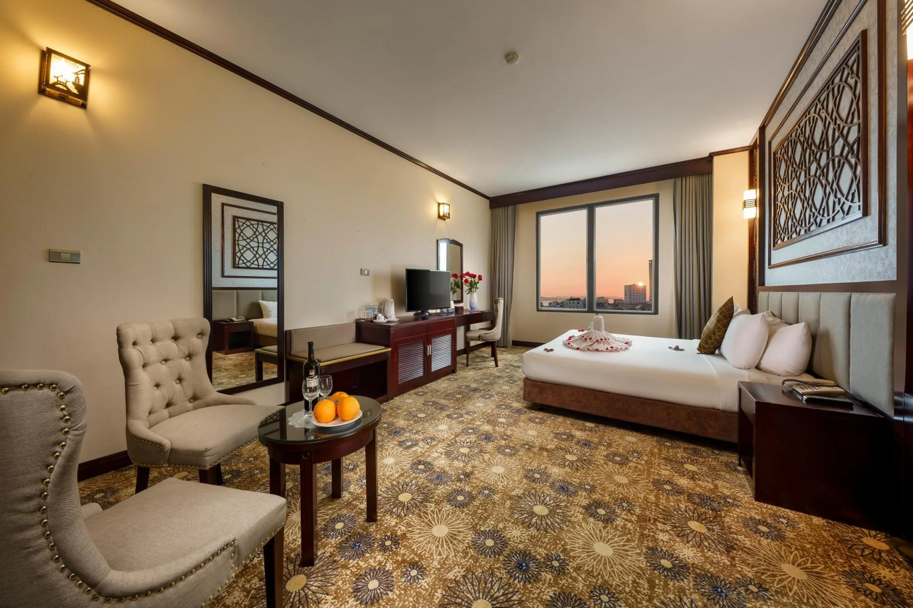 Bedroom in Mithrin Hotel Halong