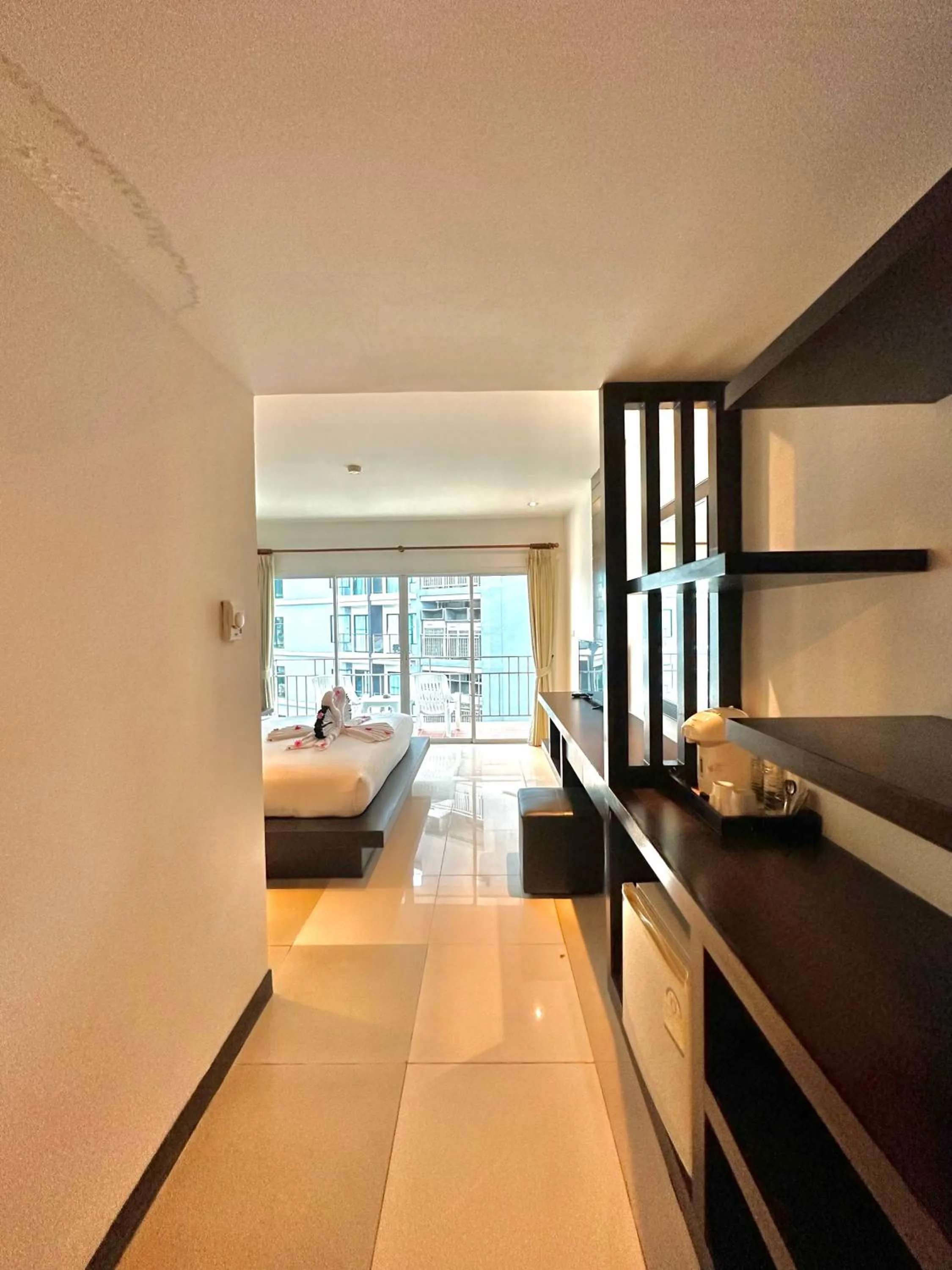 Photo of the whole room, Bed in APK Resort Patong