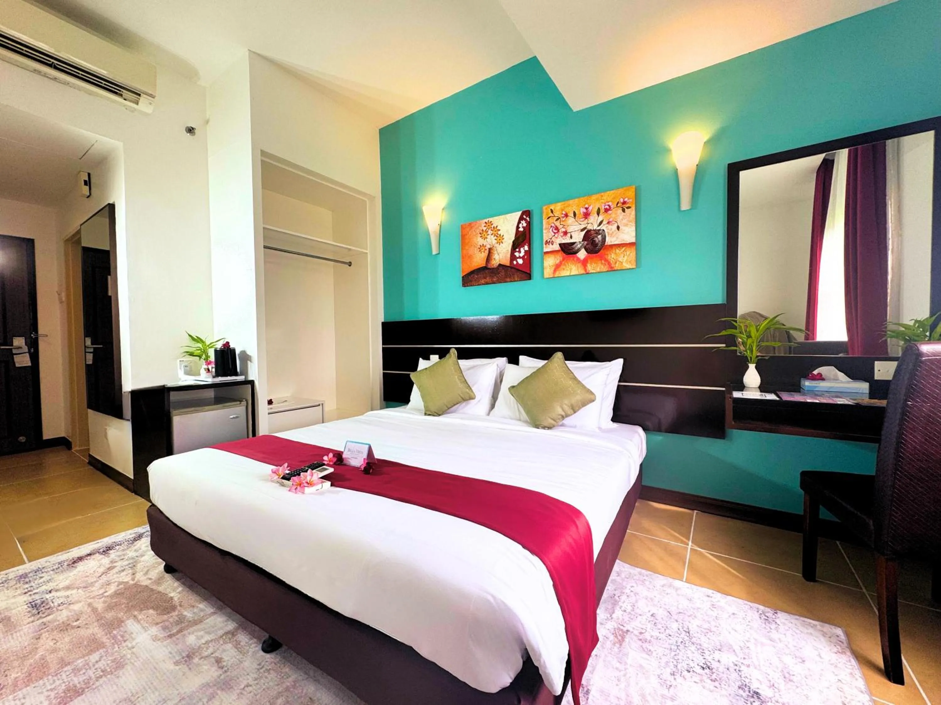 Photo of the whole room, Bed in Bella Vista Waterfront Resort, Kuah Langkawi