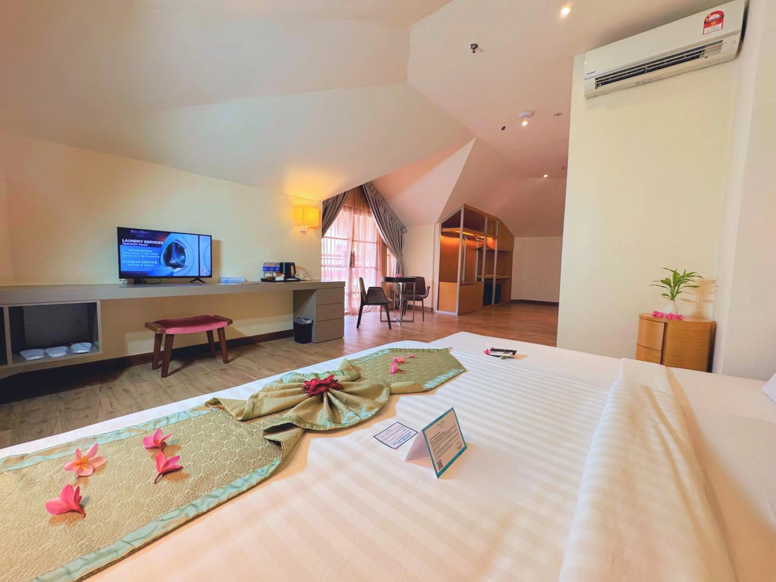 Photo of the whole room, Bed in Bella Vista Waterfront Resort, Kuah Langkawi