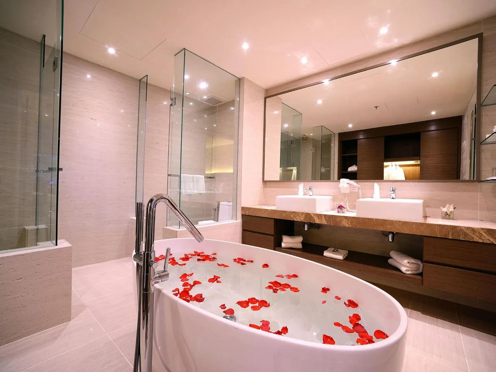 Bathroom in Bella Vista Waterfront Resort, Kuah Langkawi Bathroom in Bella Vista Waterfront Resort, Kuah Langkawi