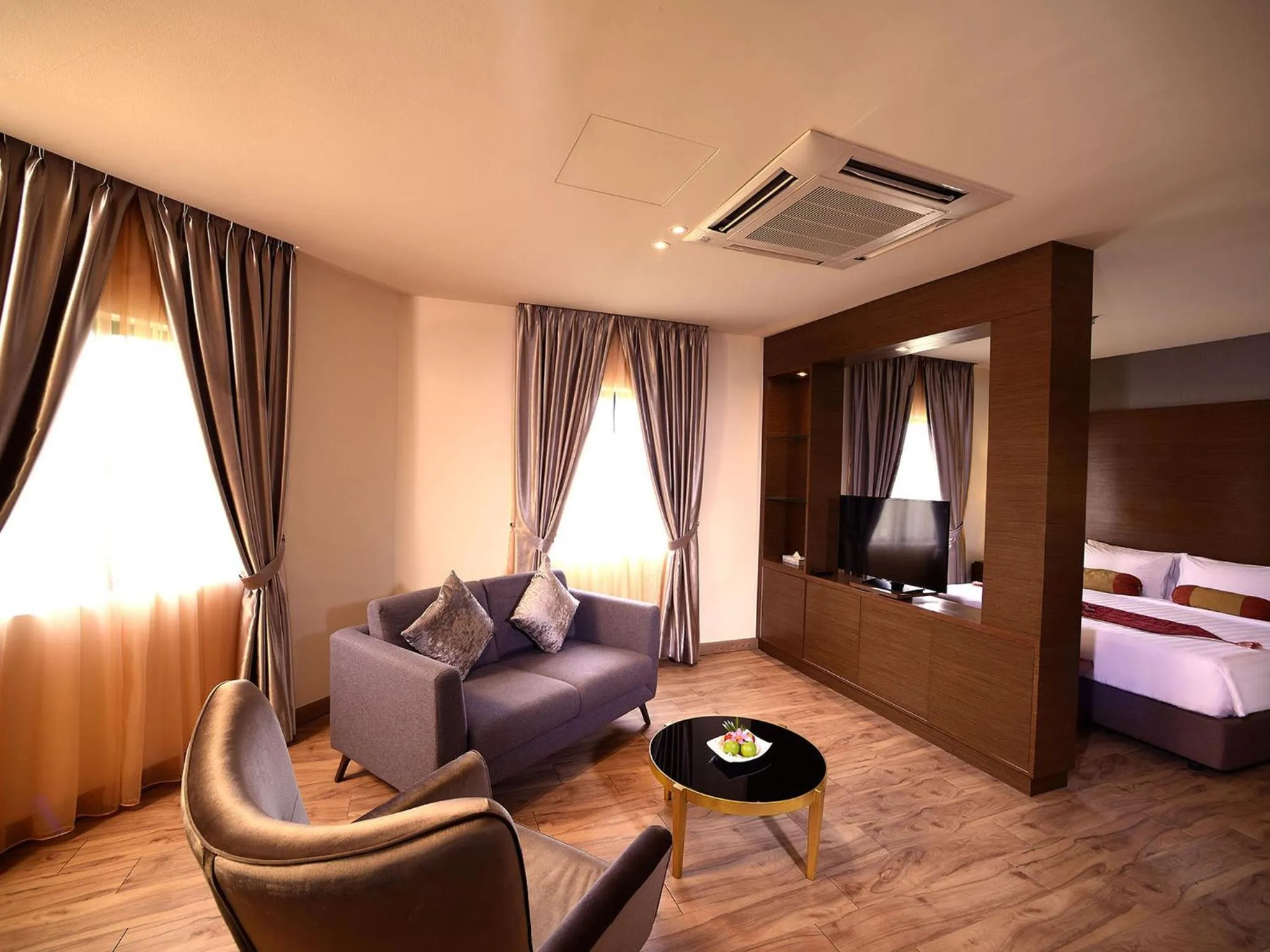 Bed in Bella Vista Waterfront Resort, Kuah Langkawi