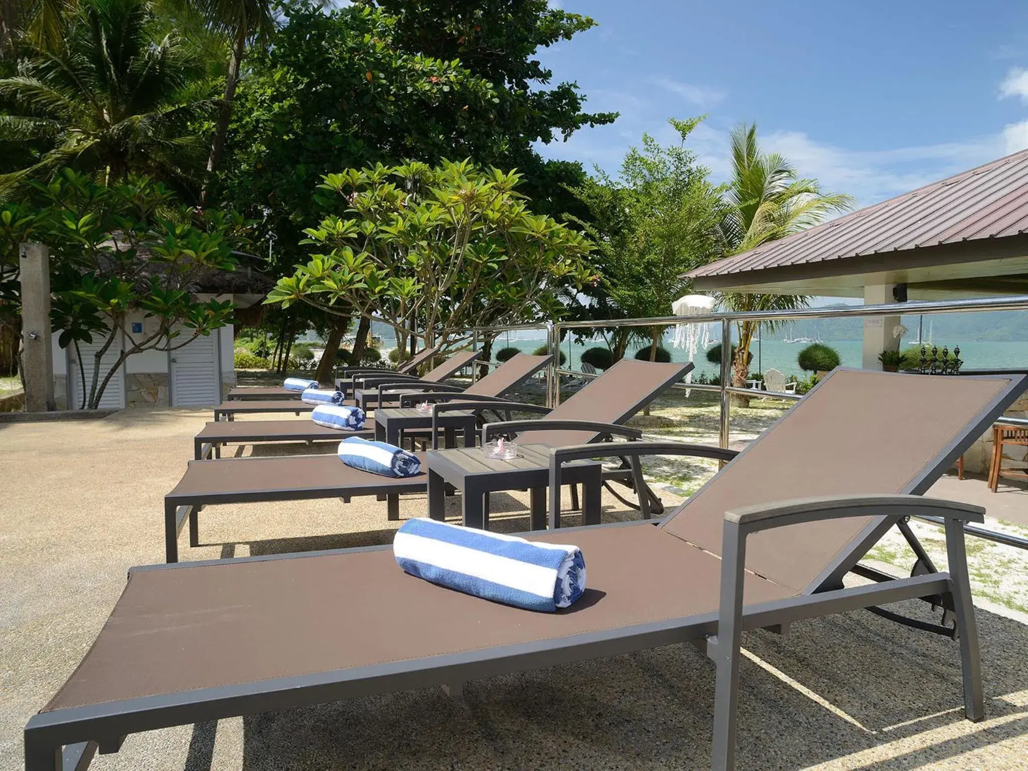 Swimming pool in Bella Vista Waterfront Resort, Kuah Langkawi Swimming pool in Bella Vista Waterfront Resort, Kuah Langkawi
