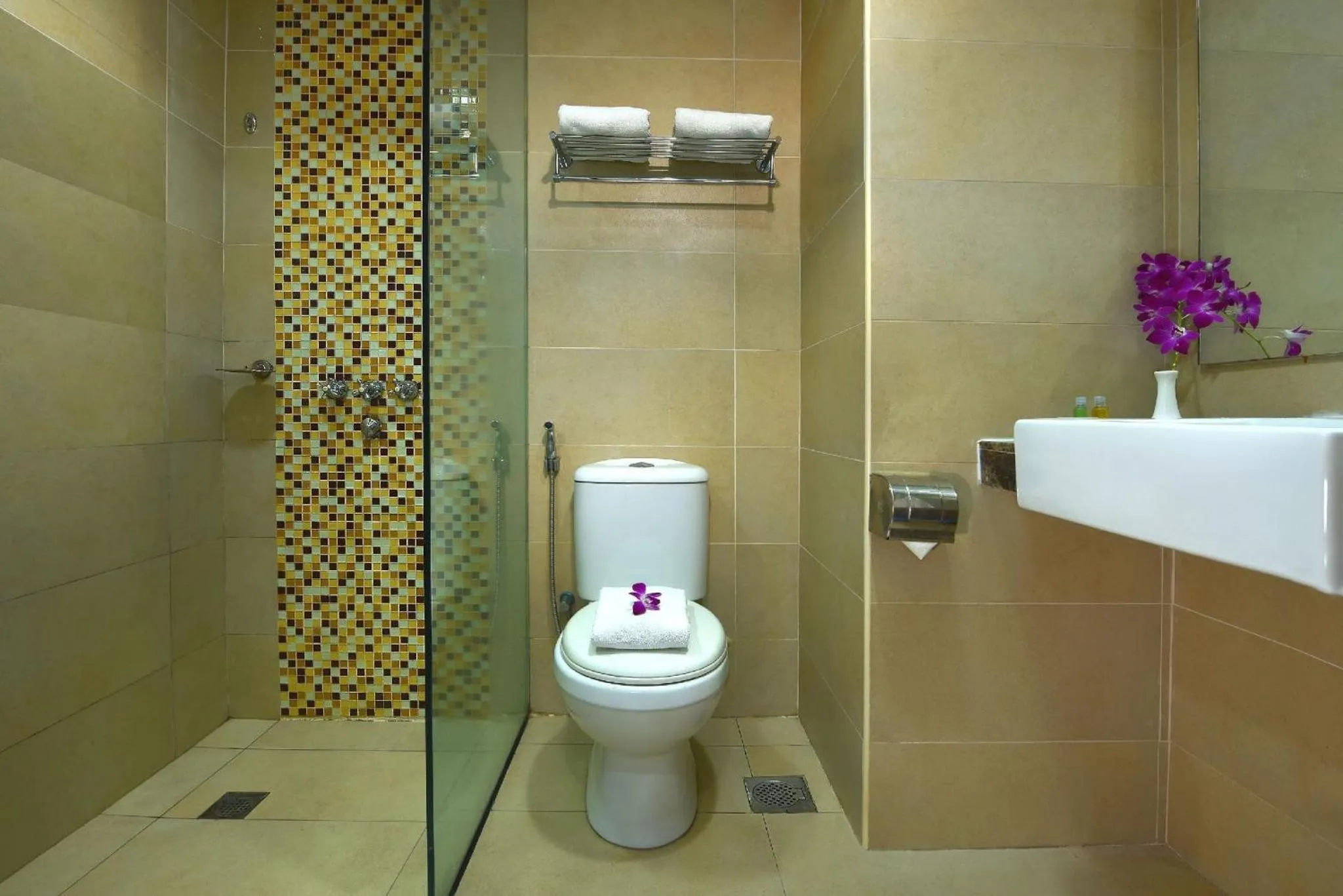 Bathroom in Bella Vista Waterfront Resort, Kuah Langkawi