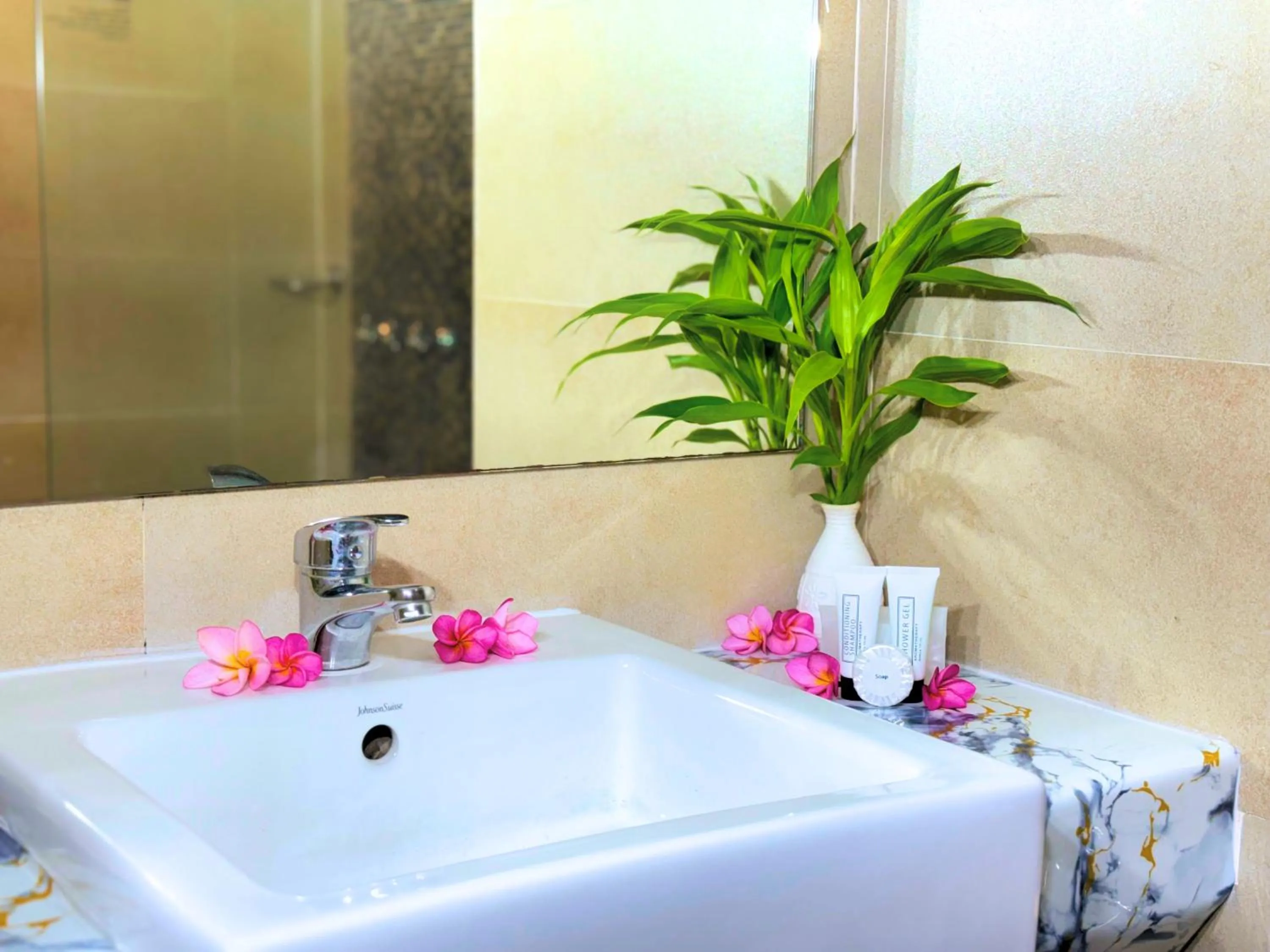 Bathroom in Bella Vista Waterfront Resort, Kuah Langkawi