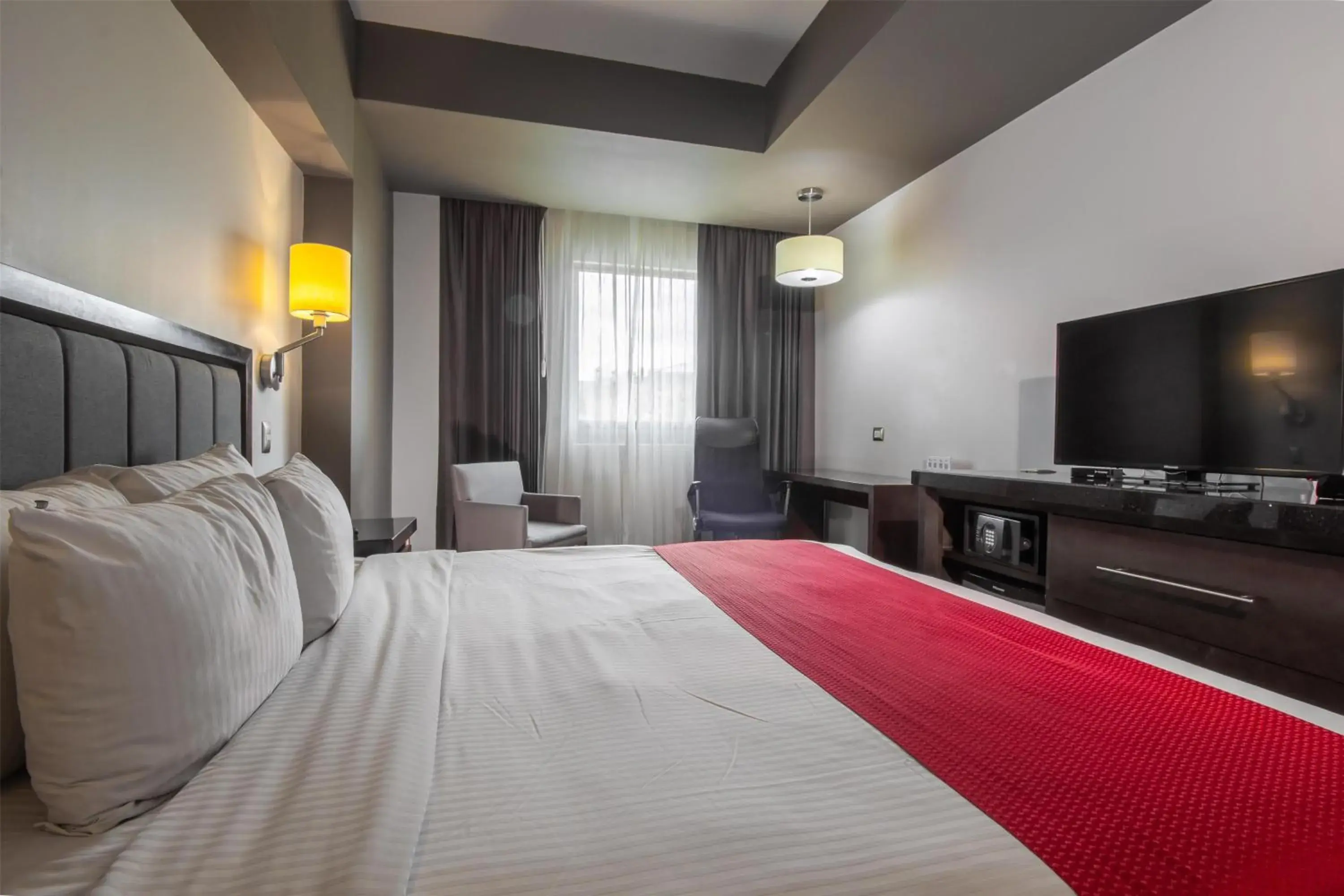 Bedroom, Bed in Best Western Plus Santa Cecilia Pachuca Bedroom, Bed in Best Western Plus Santa Cecilia Pachuca