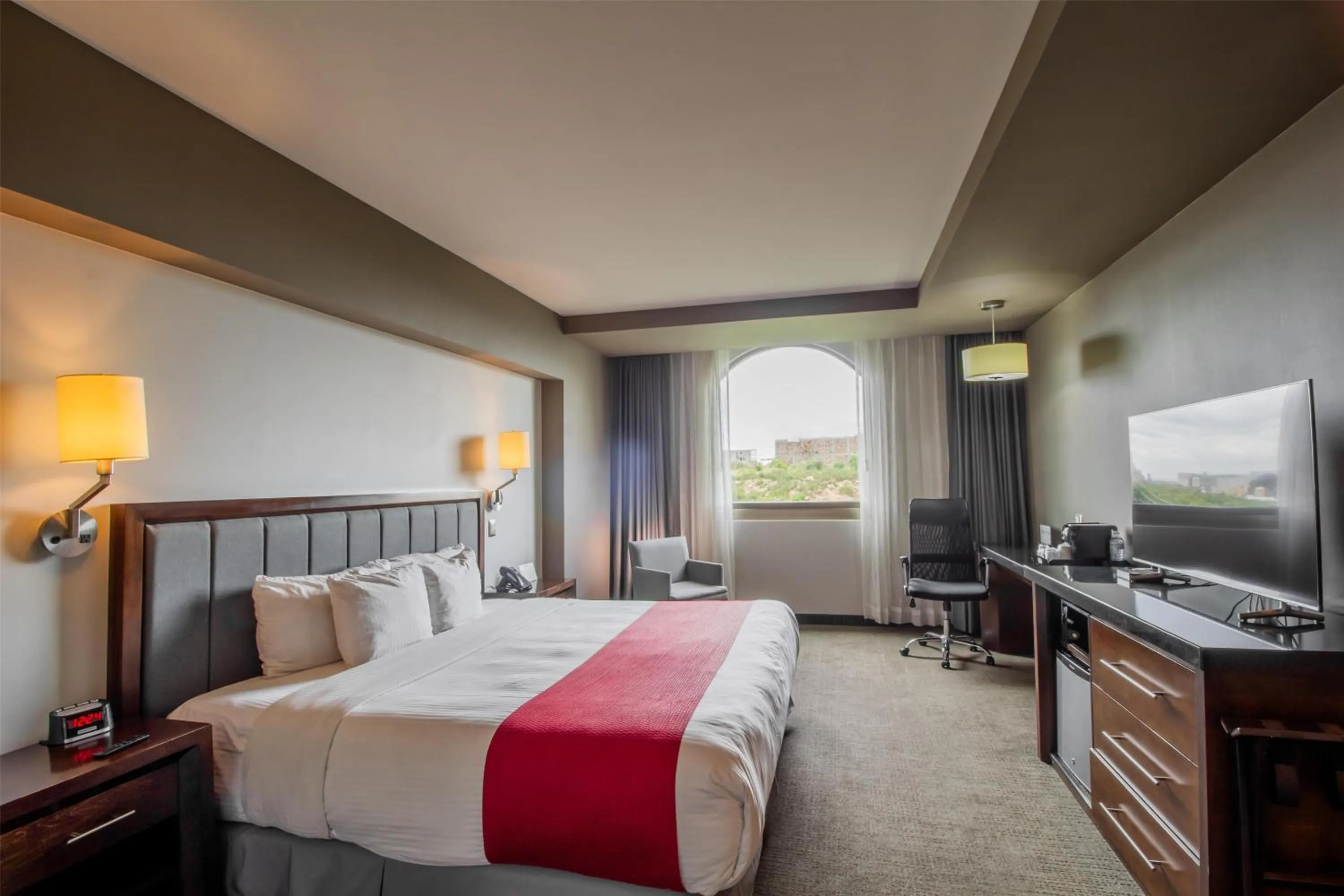 Bedroom, Bed in Best Western Plus Santa Cecilia Pachuca